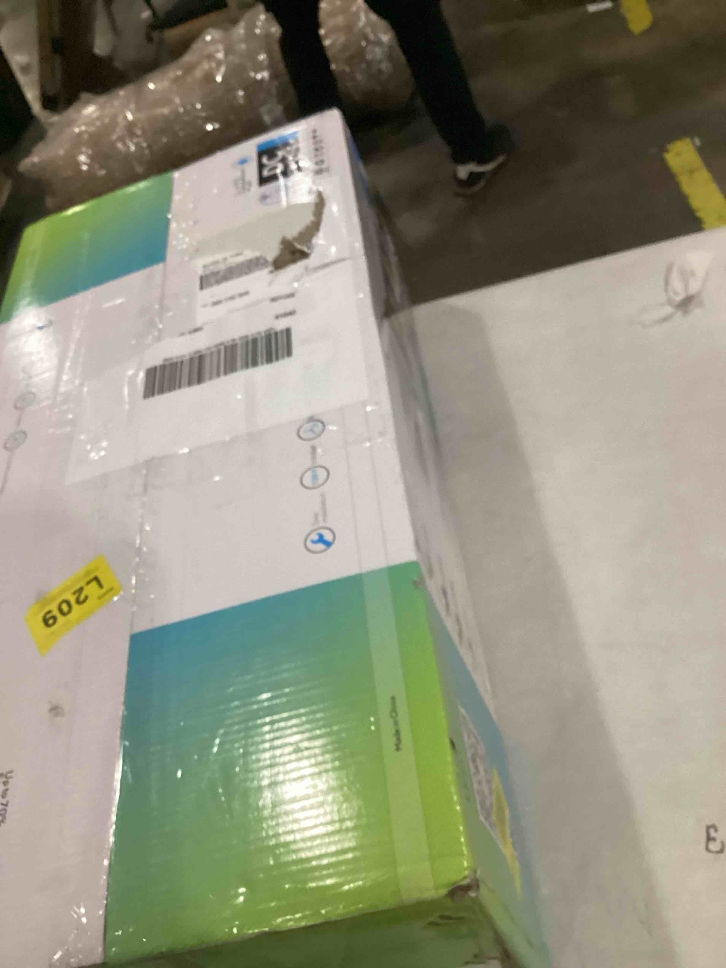 https://s3.amazonaws.com/lotting-images-prod/bidfta/YEL6711686_1730393899591.jpeg