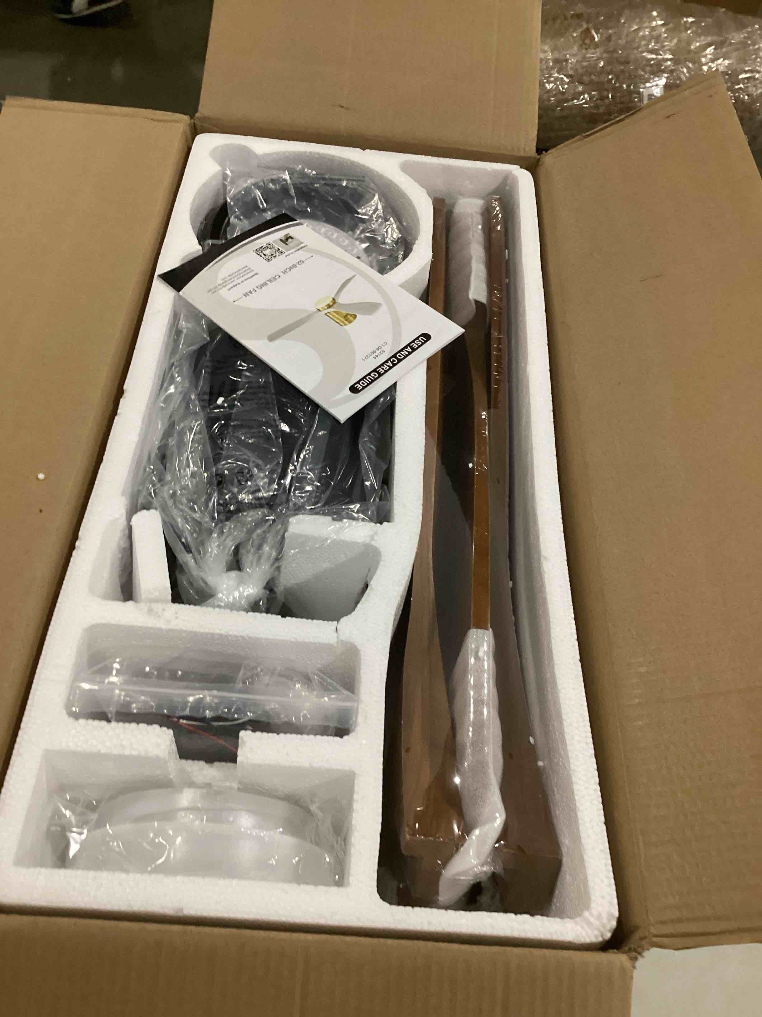 https://s3.amazonaws.com/lotting-images-prod/bidfta/YEL6711686_1730393926624.jpeg