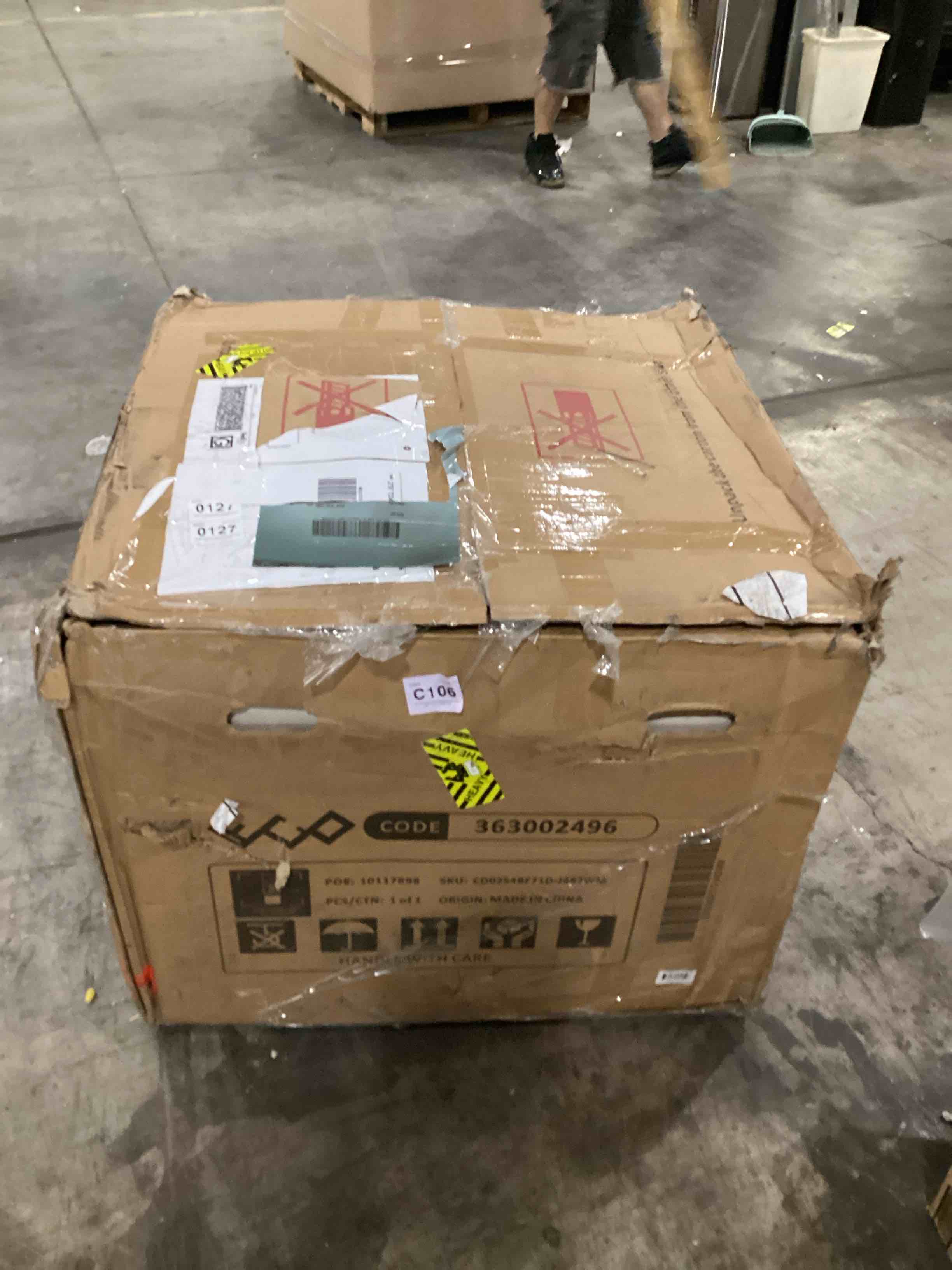 https://s3.amazonaws.com/lotting-images-prod/bidfta/YEL6712460_1731095714496.jpeg