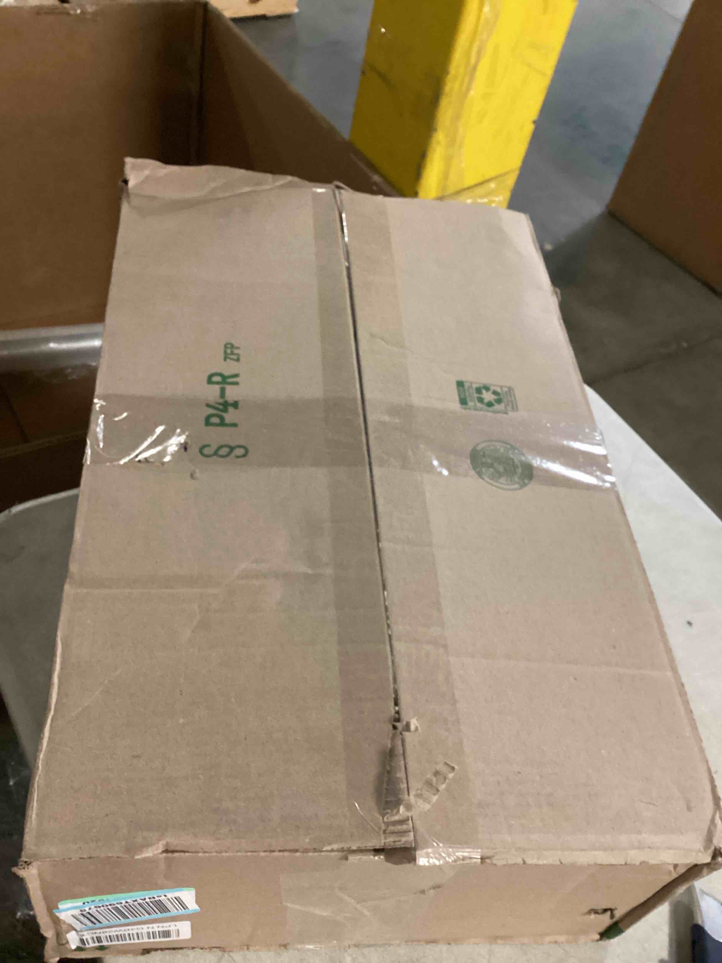 https://s3.amazonaws.com/lotting-images-prod/bidfta/YEL6713347_1731437457432.jpeg