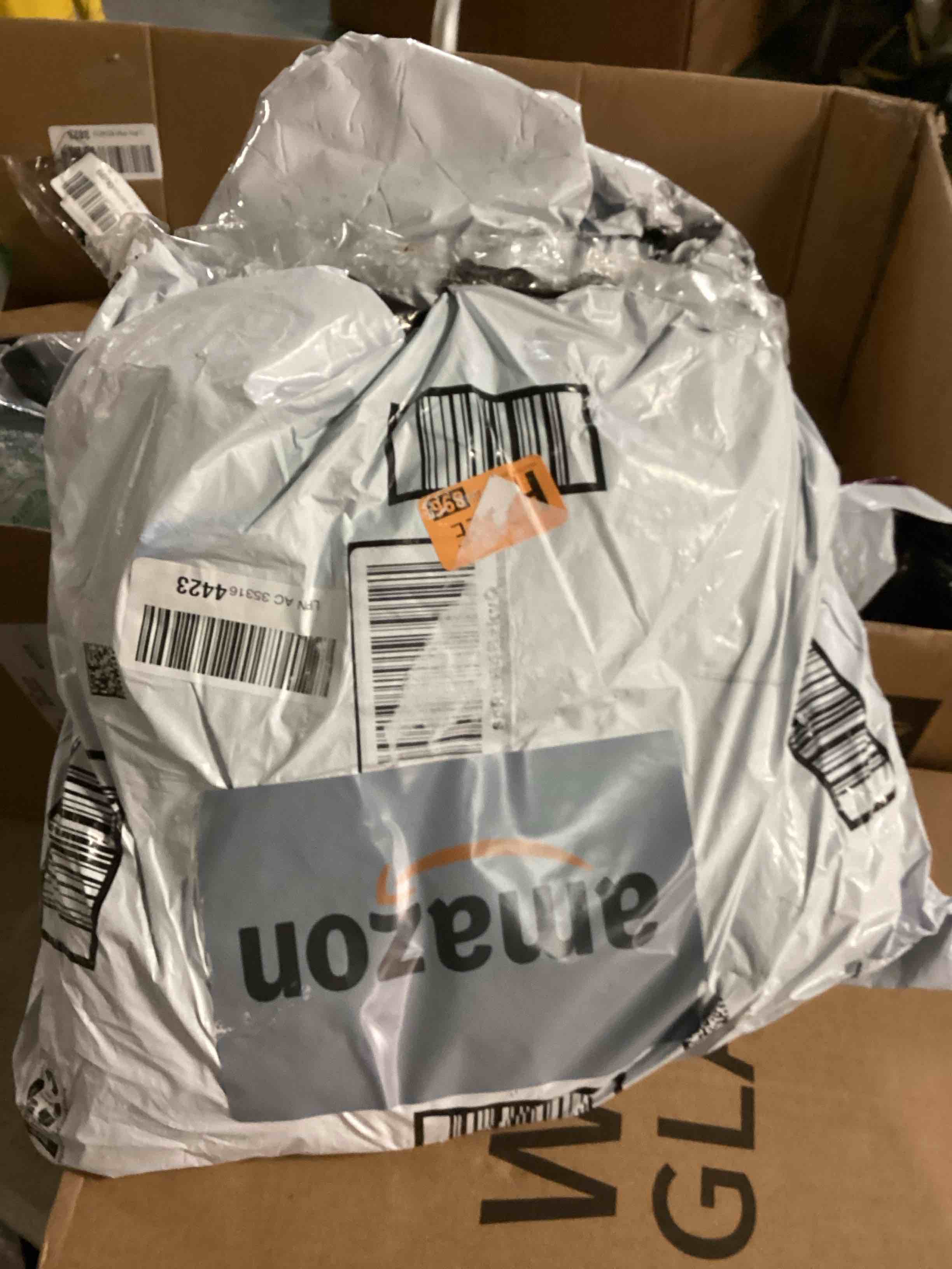 https://s3.amazonaws.com/lotting-images-prod/bidfta/YEL6714212_1732025177786.jpeg