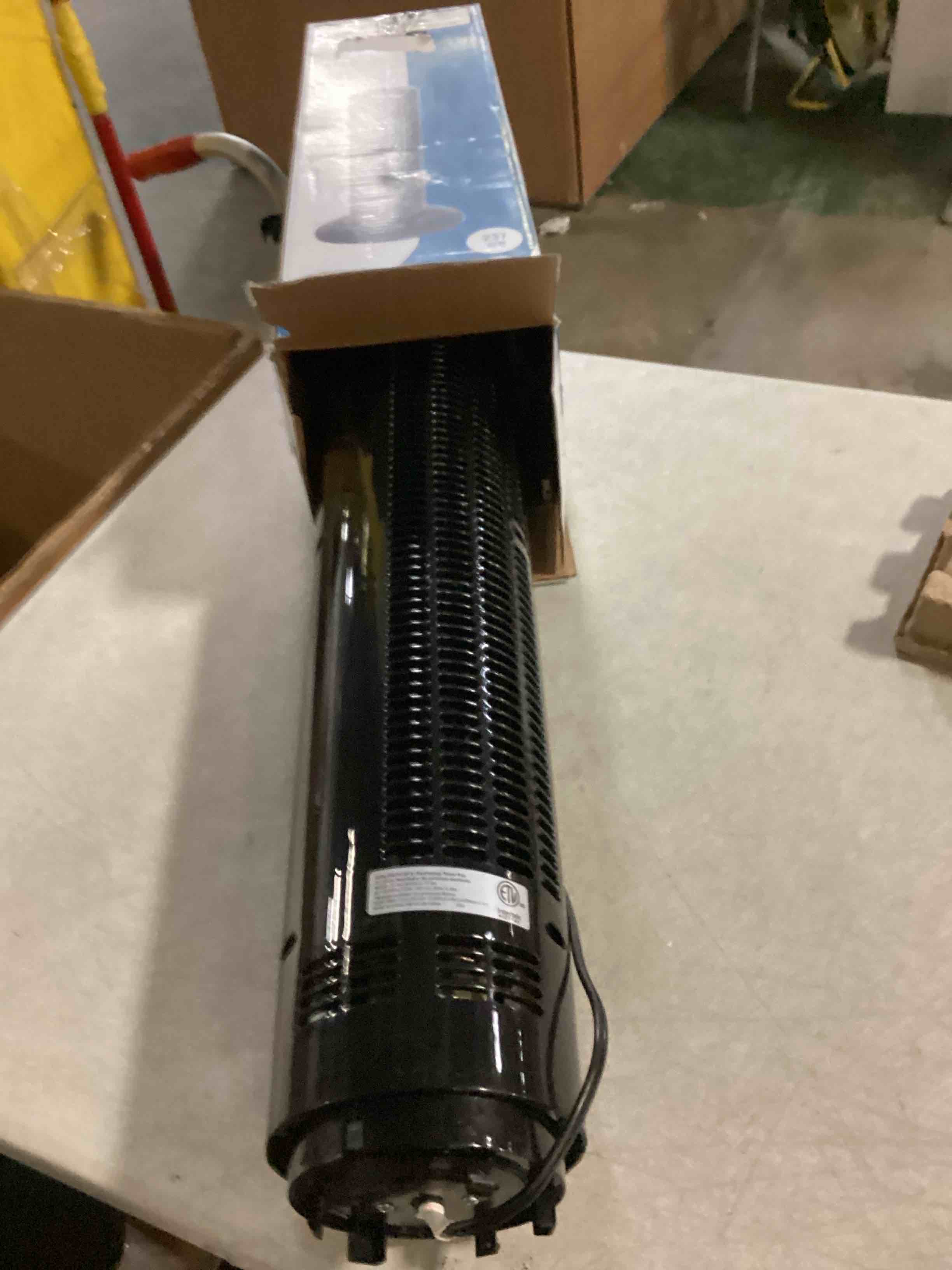 https://s3.amazonaws.com/lotting-images-prod/bidfta/YEL6714367_1732112719104.jpeg