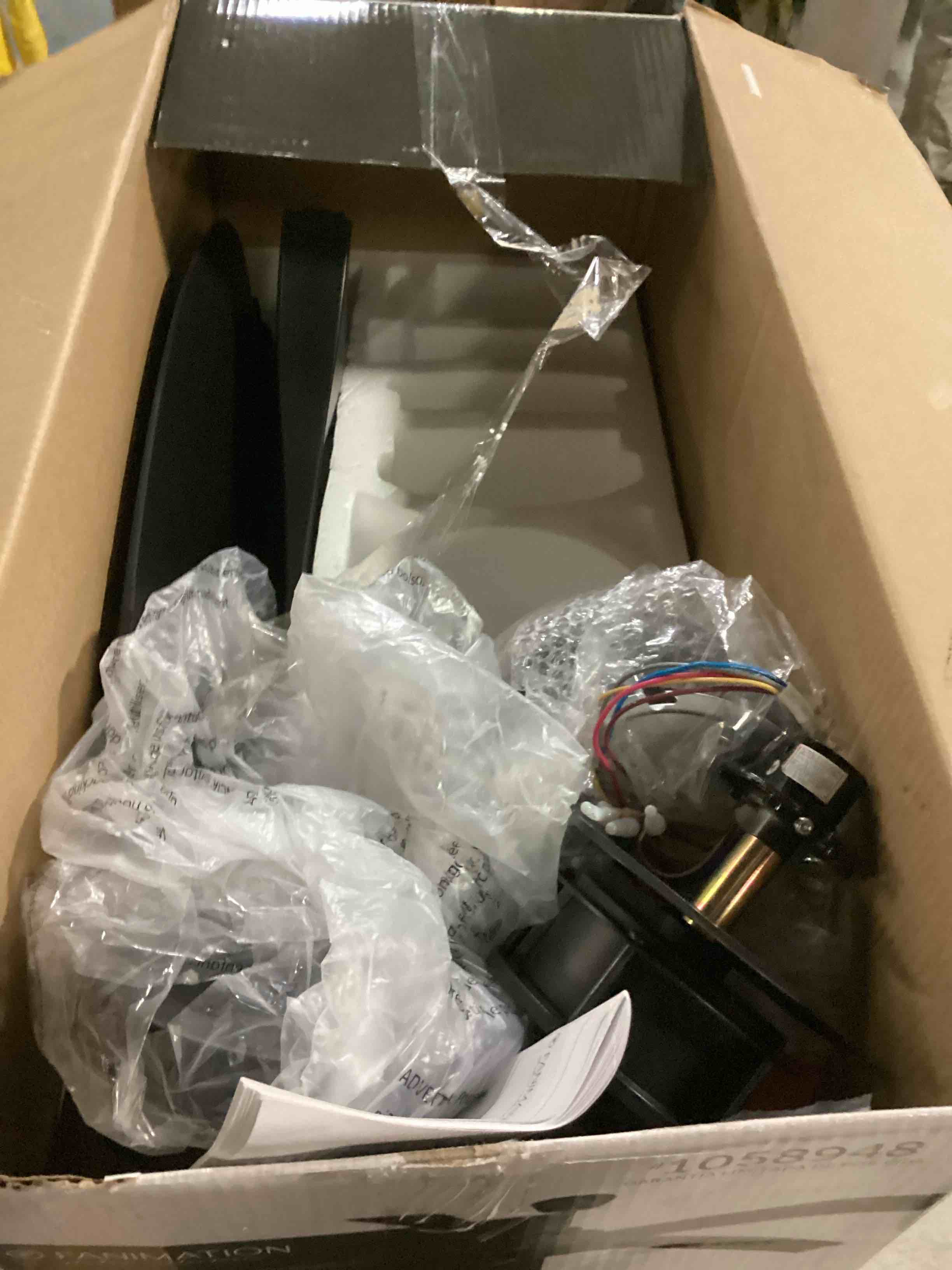 https://s3.amazonaws.com/lotting-images-prod/bidfta/YEL6714375_1732113567603.jpeg