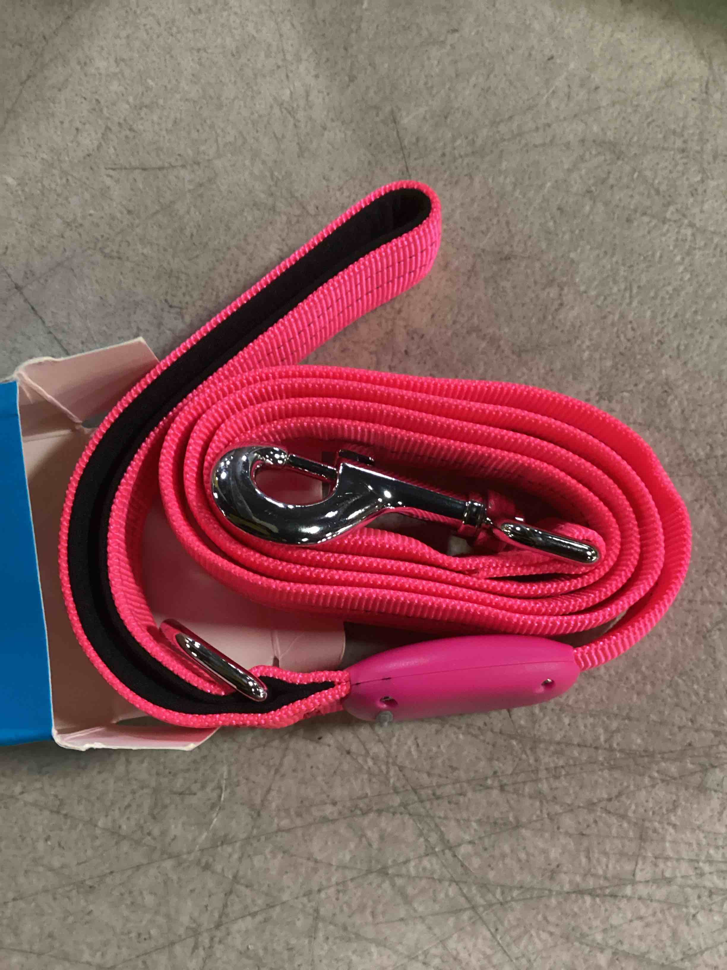 https://s3.amazonaws.com/lotting-images-prod/bidfta/YEL6714428_1732125092655.jpeg