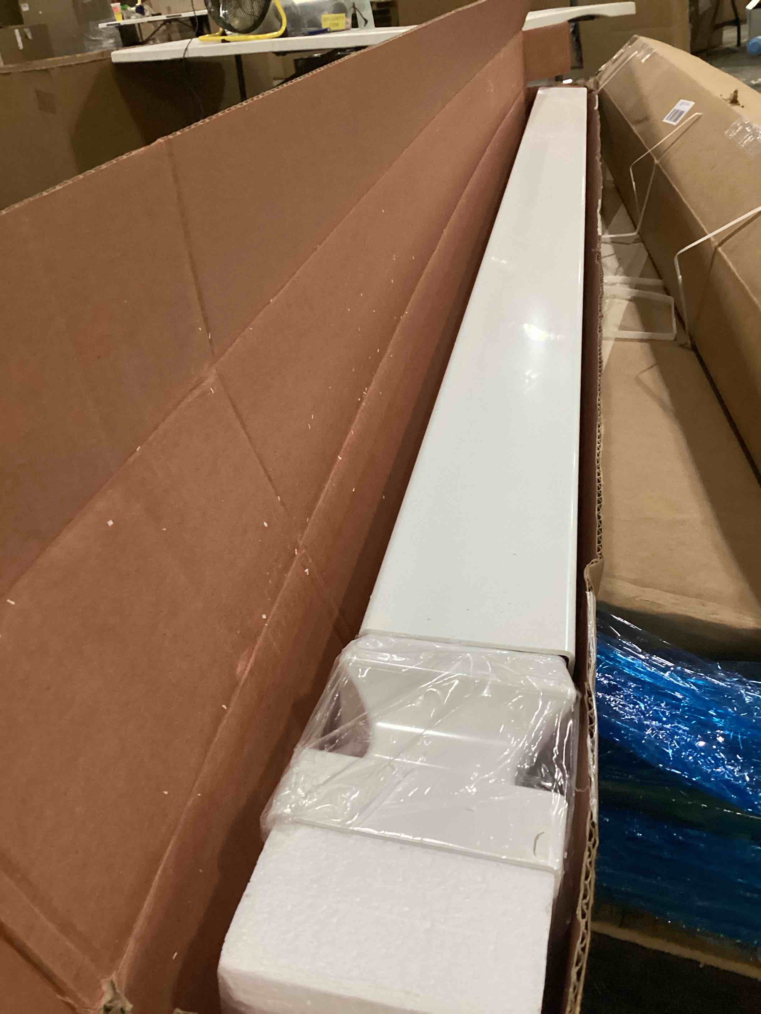 https://s3.amazonaws.com/lotting-images-prod/bidfta/YEL6714664_1731586897198.jpeg