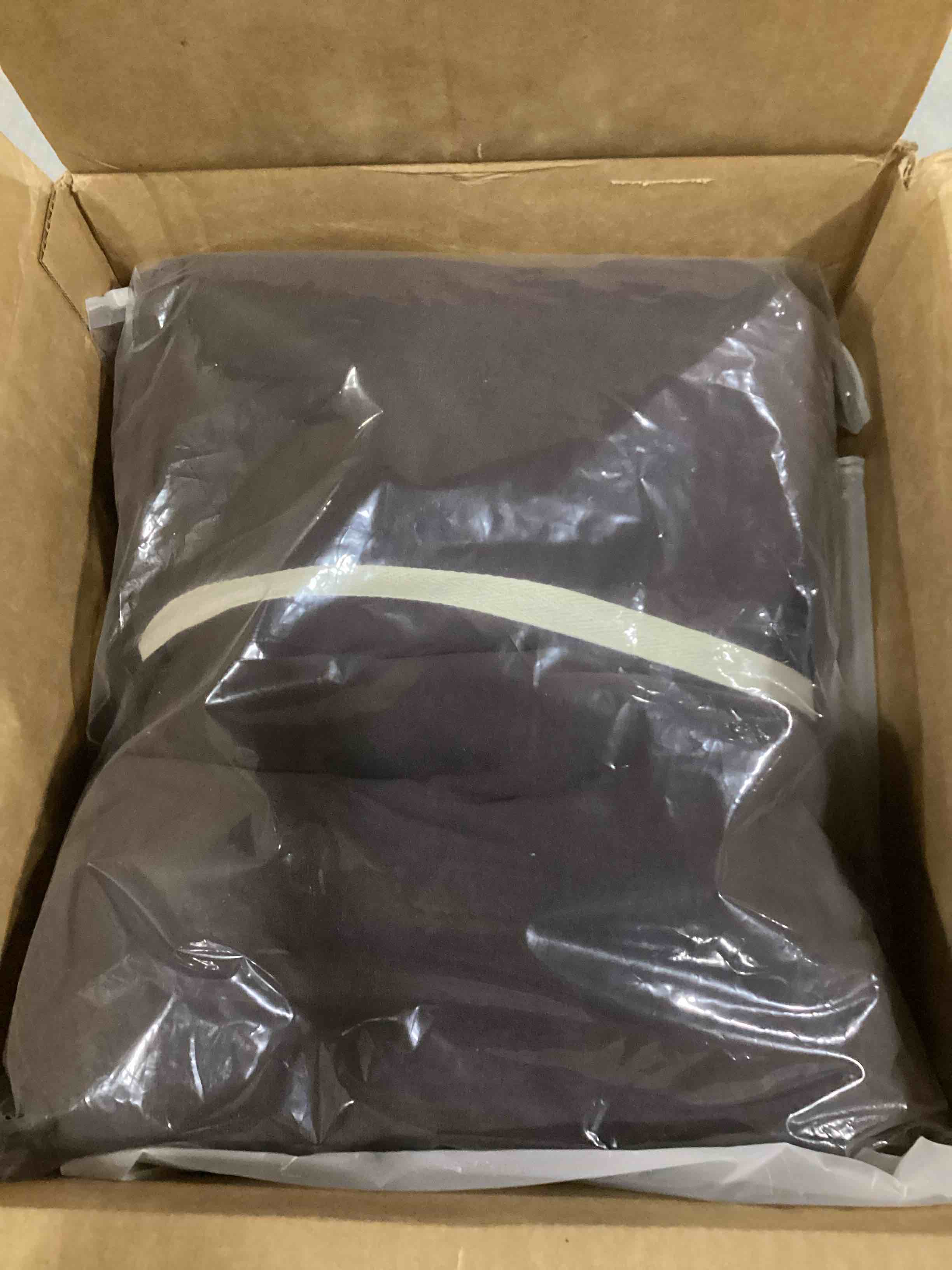 https://s3.amazonaws.com/lotting-images-prod/bidfta/YEL6715877_1733767805748.jpeg