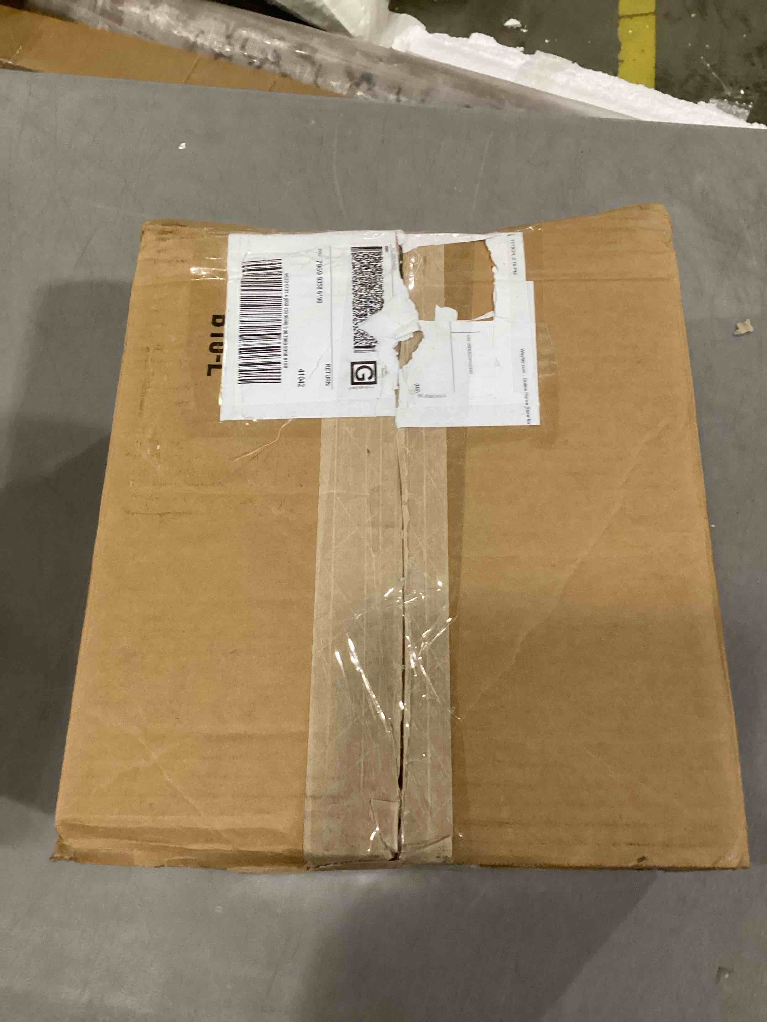https://s3.amazonaws.com/lotting-images-prod/bidfta/YEL6715877_1733767829758.jpeg