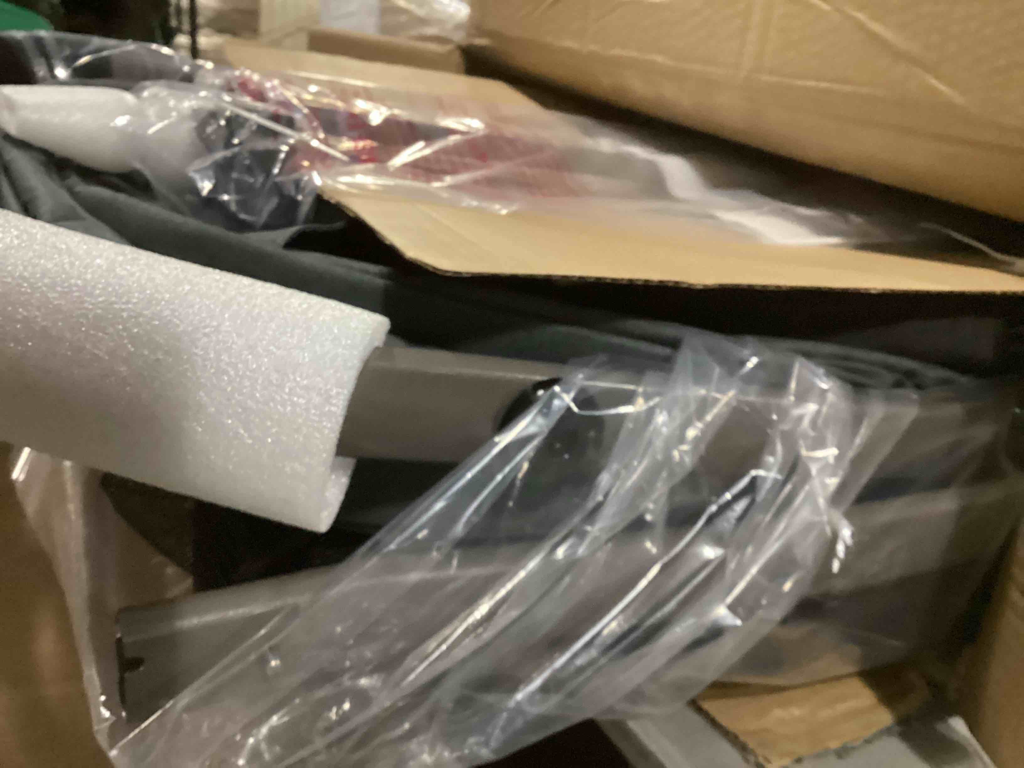 https://s3.amazonaws.com/lotting-images-prod/bidfta/YEL6716085_1734021290107.jpeg
