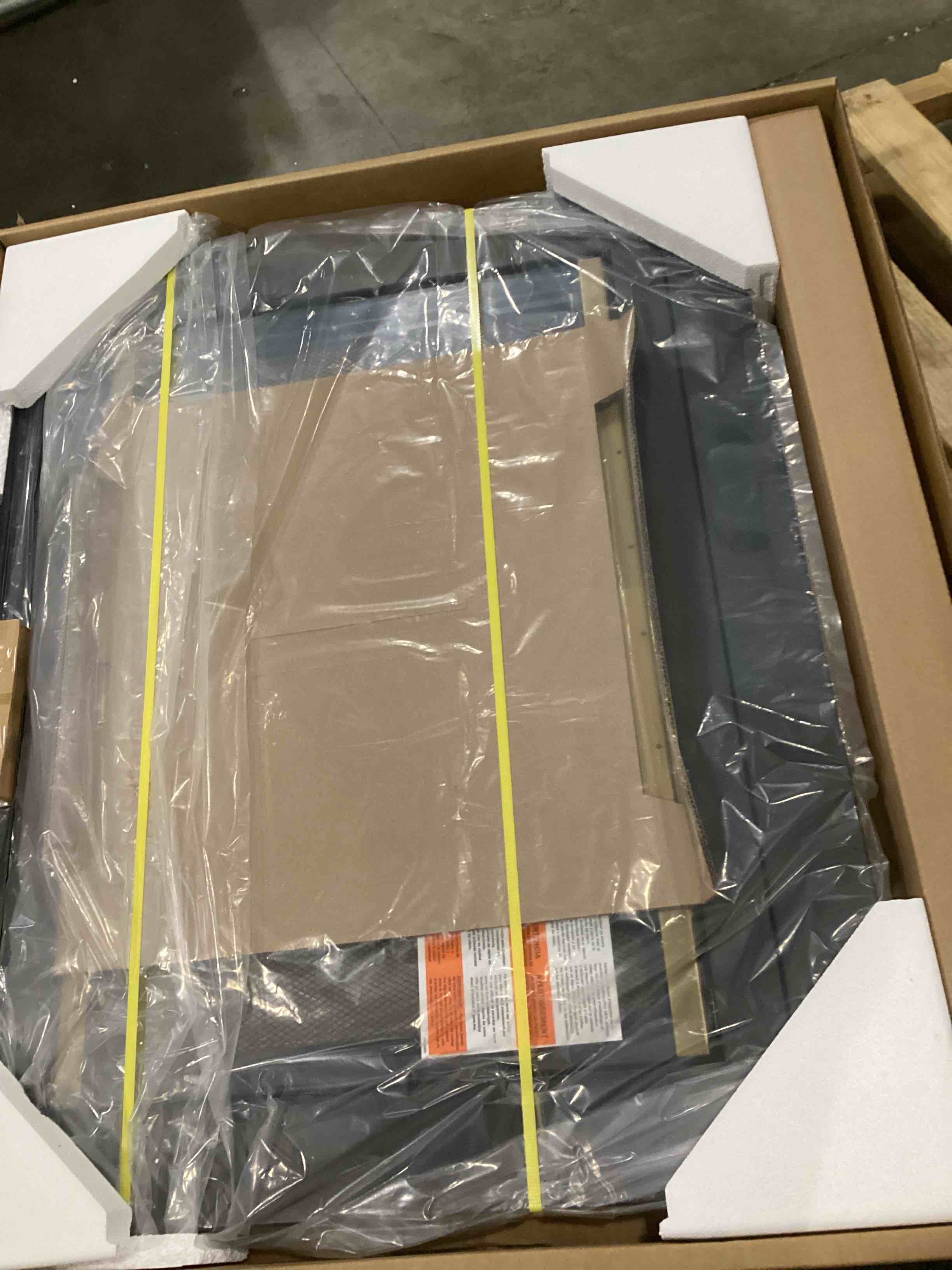 https://s3.amazonaws.com/lotting-images-prod/bidfta/YEL6716089_1734021957377.jpeg