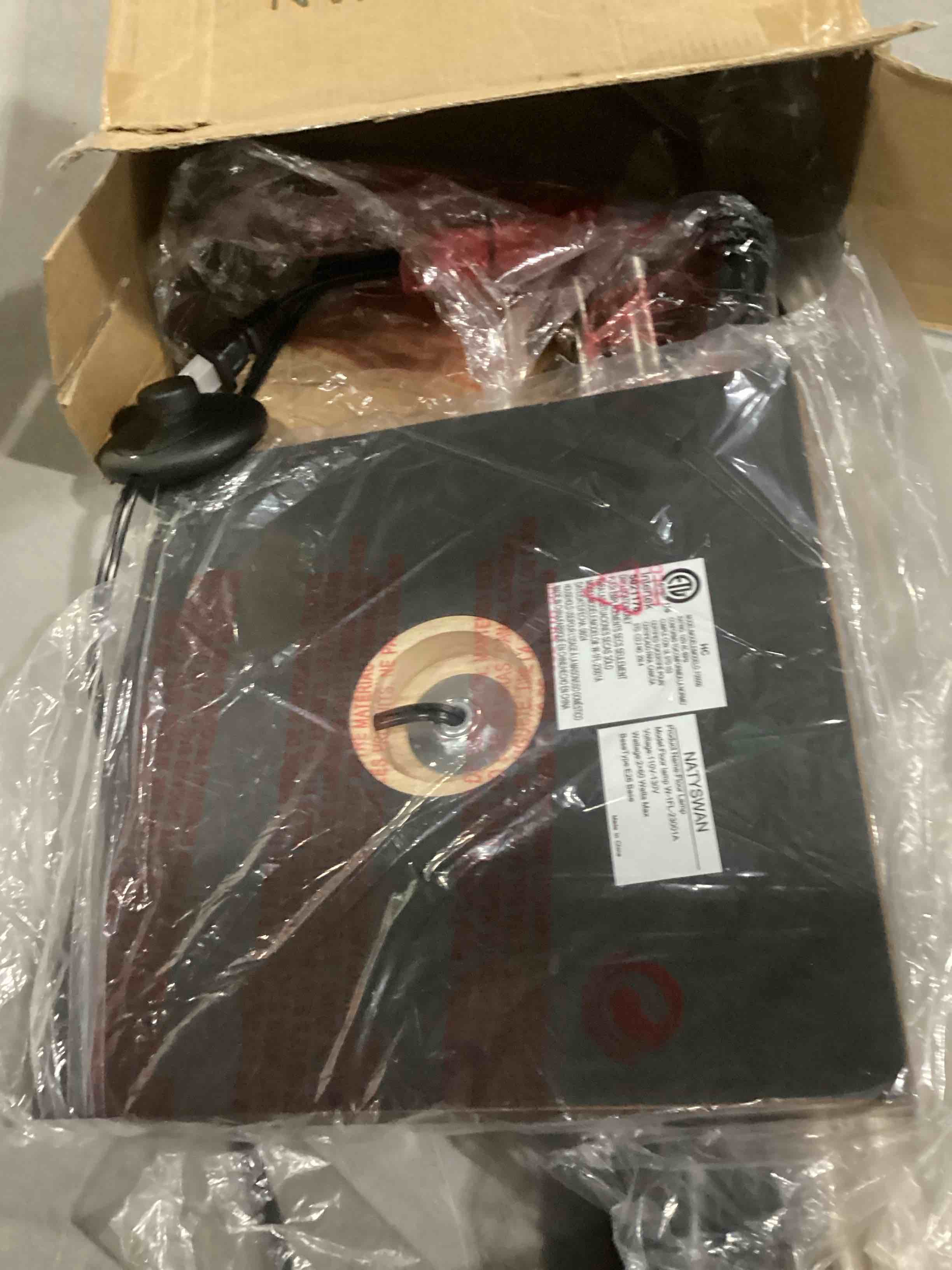 https://s3.amazonaws.com/lotting-images-prod/bidfta/YEL6716606_1734957713316.jpeg