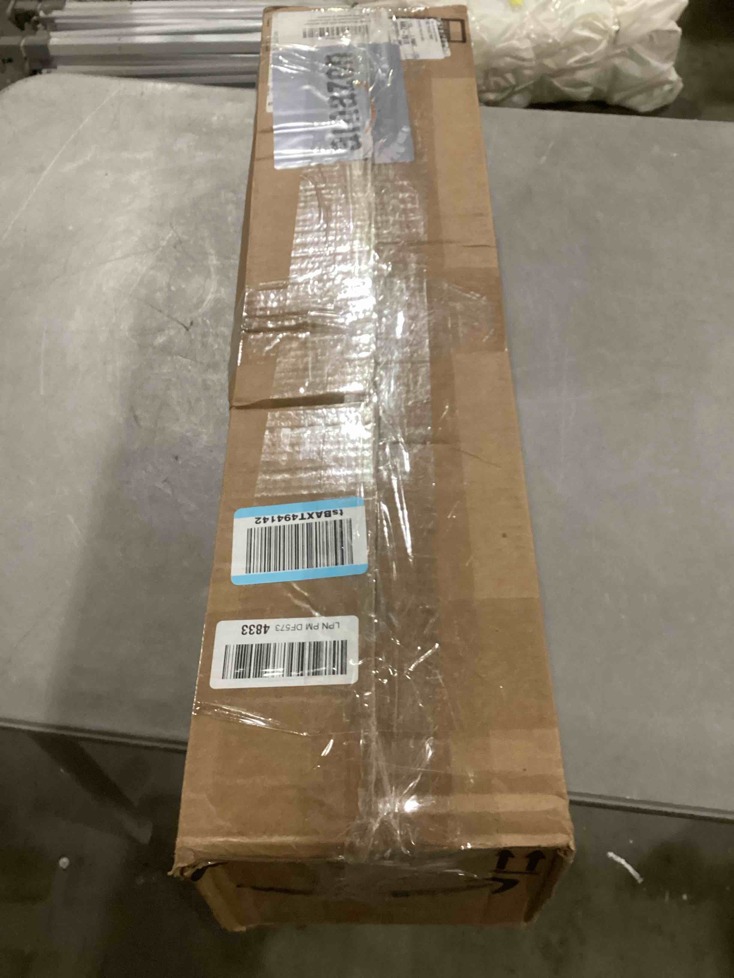 https://s3.amazonaws.com/lotting-images-prod/bidfta/YEL6717026_1735929005261.jpeg
