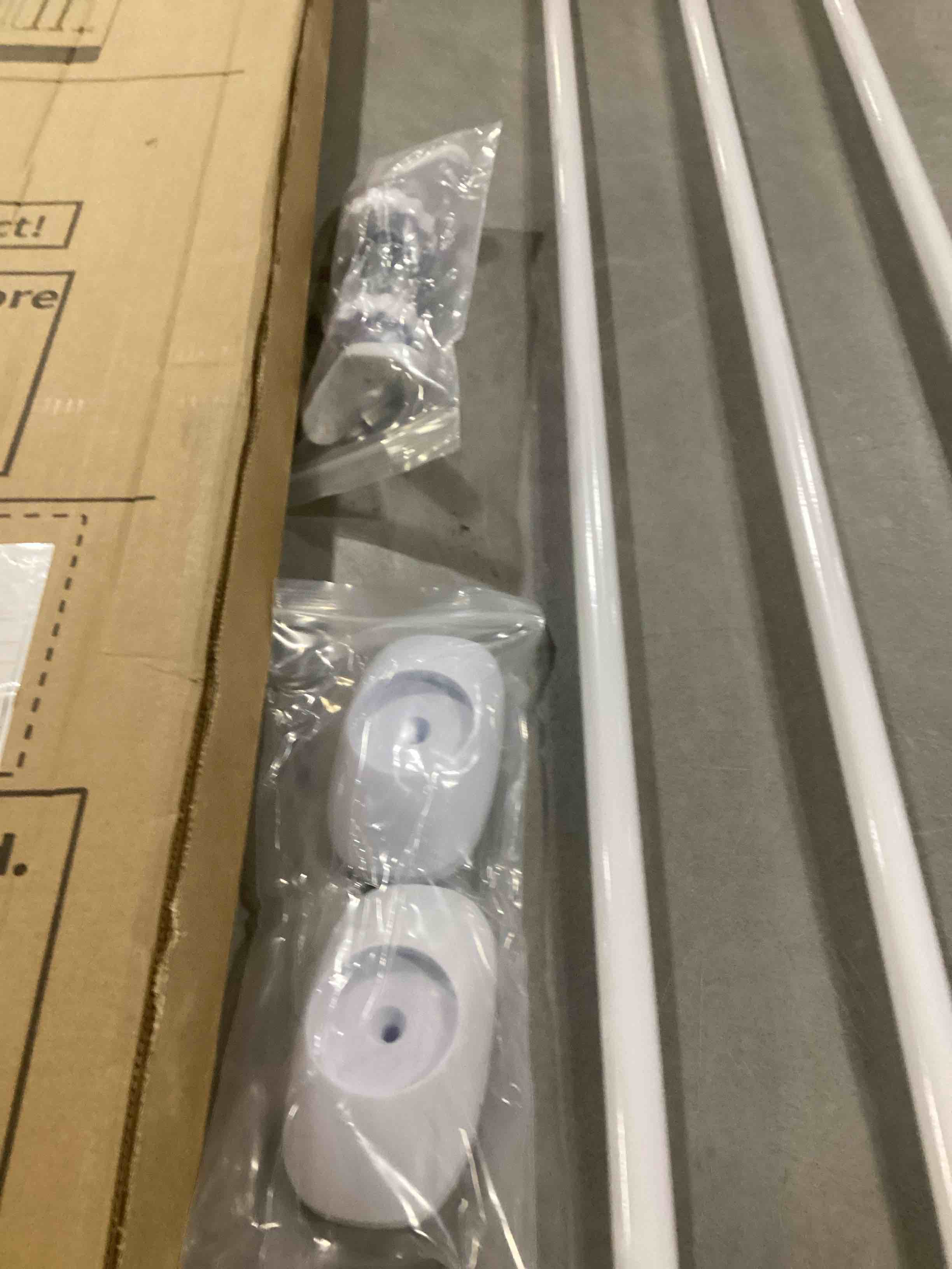 https://s3.amazonaws.com/lotting-images-prod/bidfta/YEL6717055_1736339205732.jpeg