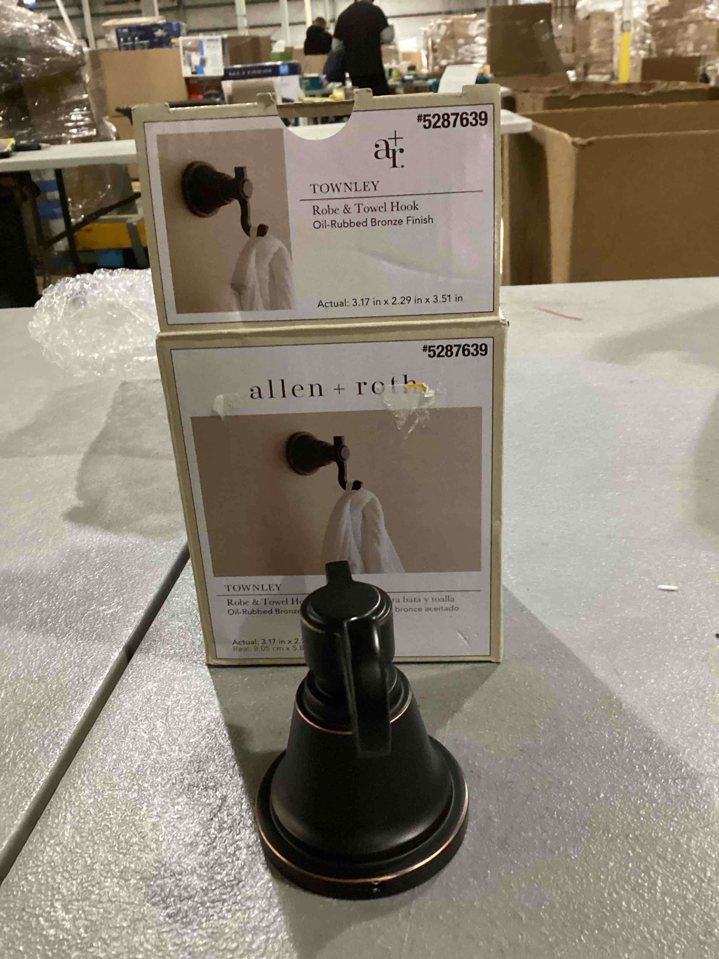 https://s3.amazonaws.com/lotting-images-prod/bidfta/YEL6717112_1736426712355.jpeg