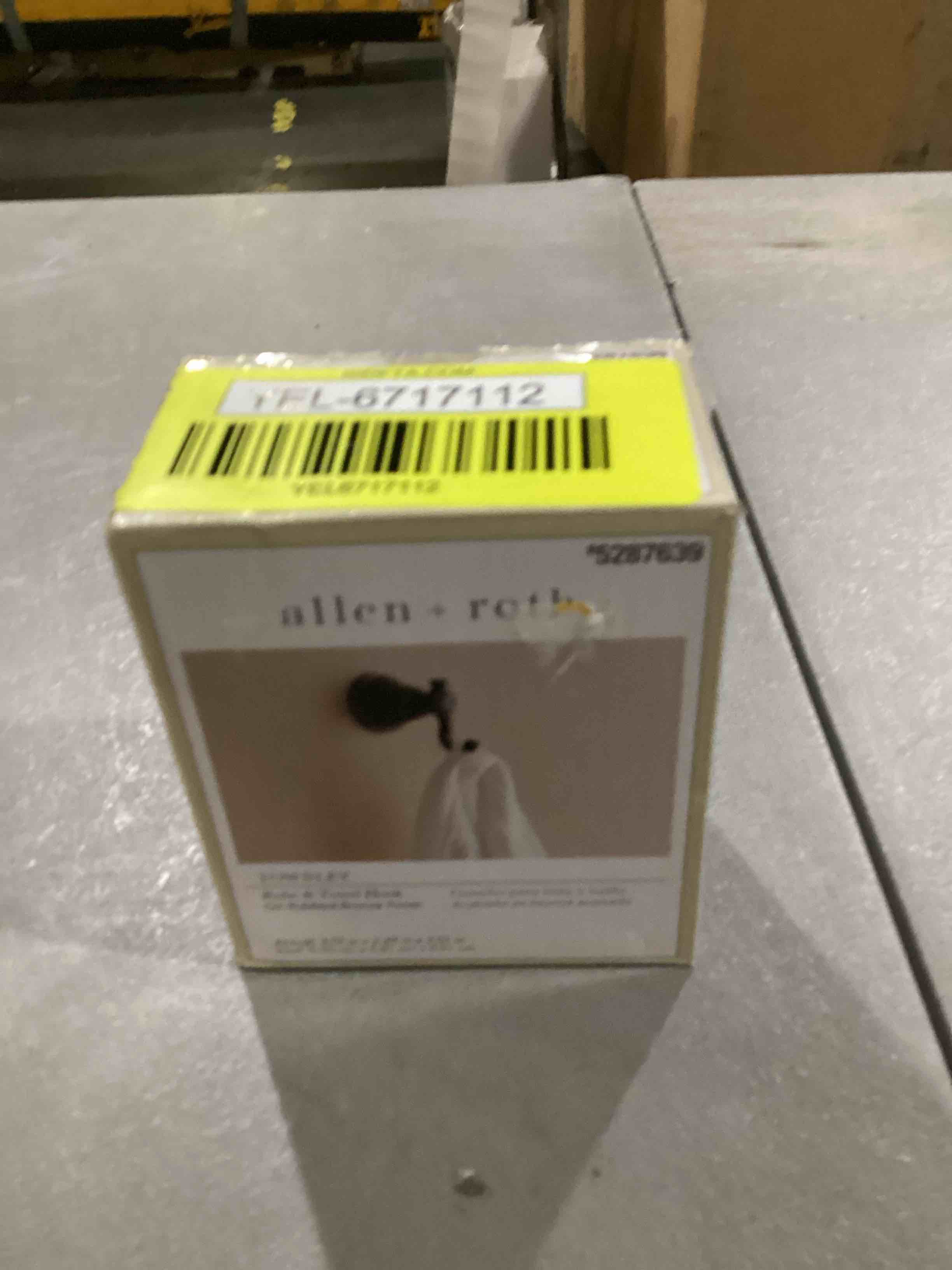 https://s3.amazonaws.com/lotting-images-prod/bidfta/YEL6717112_1736426795291.jpeg