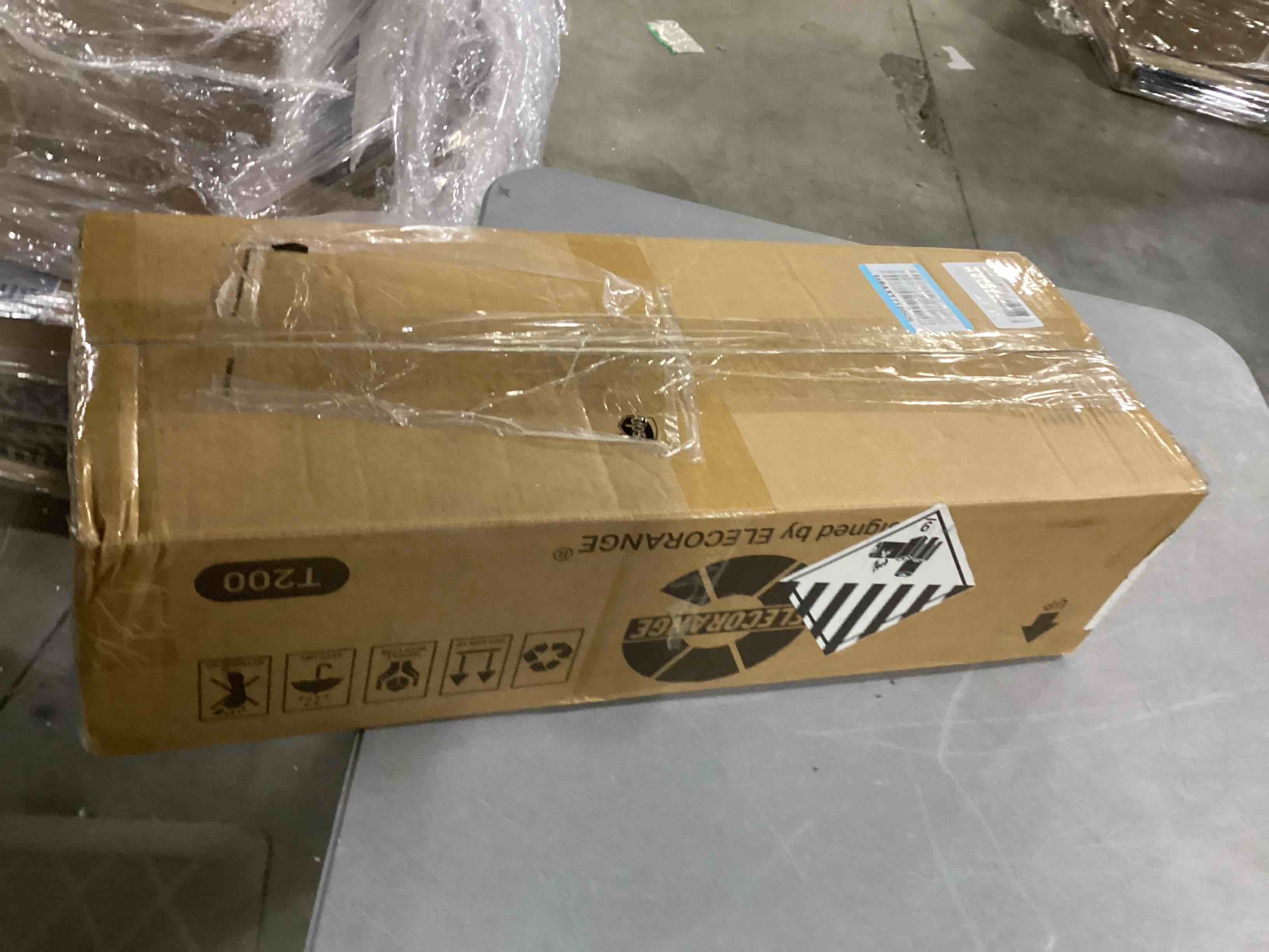 https://s3.amazonaws.com/lotting-images-prod/bidfta/YEL6717426_1736951531910.jpeg