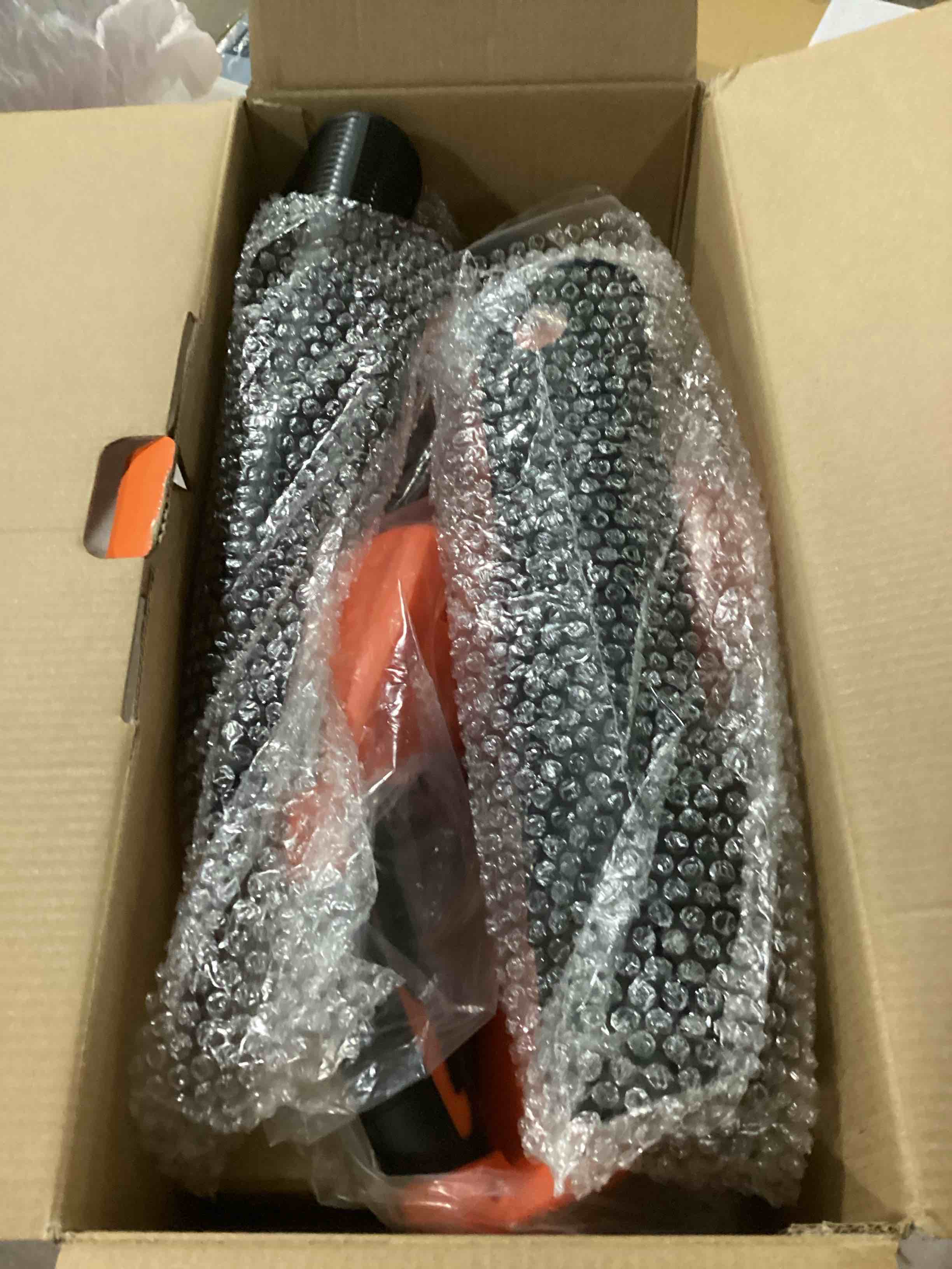 https://s3.amazonaws.com/lotting-images-prod/bidfta/YEL6717775_1734017917767.jpeg