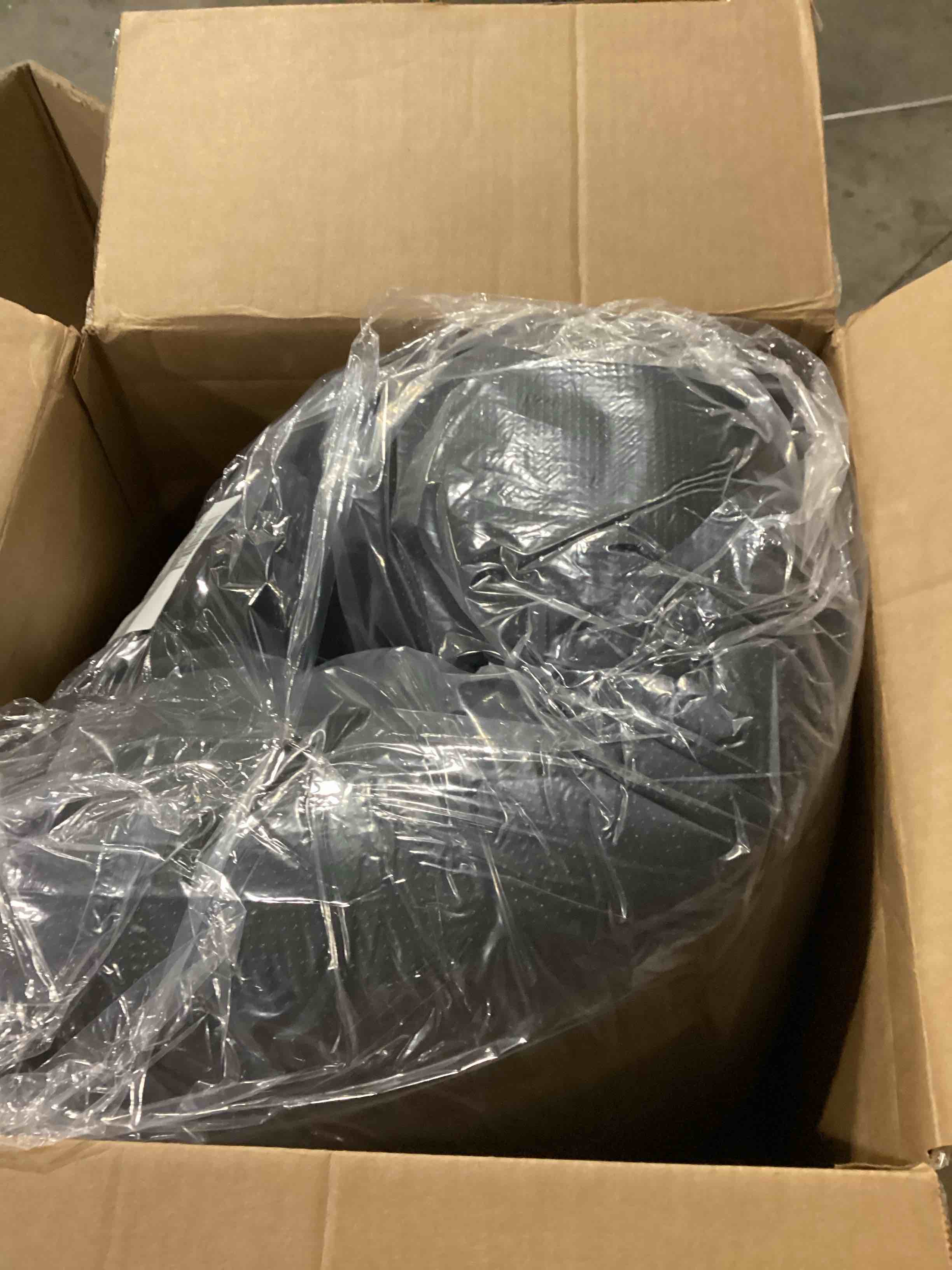 https://s3.amazonaws.com/lotting-images-prod/bidfta/YEL6717910_1734095054299.jpeg