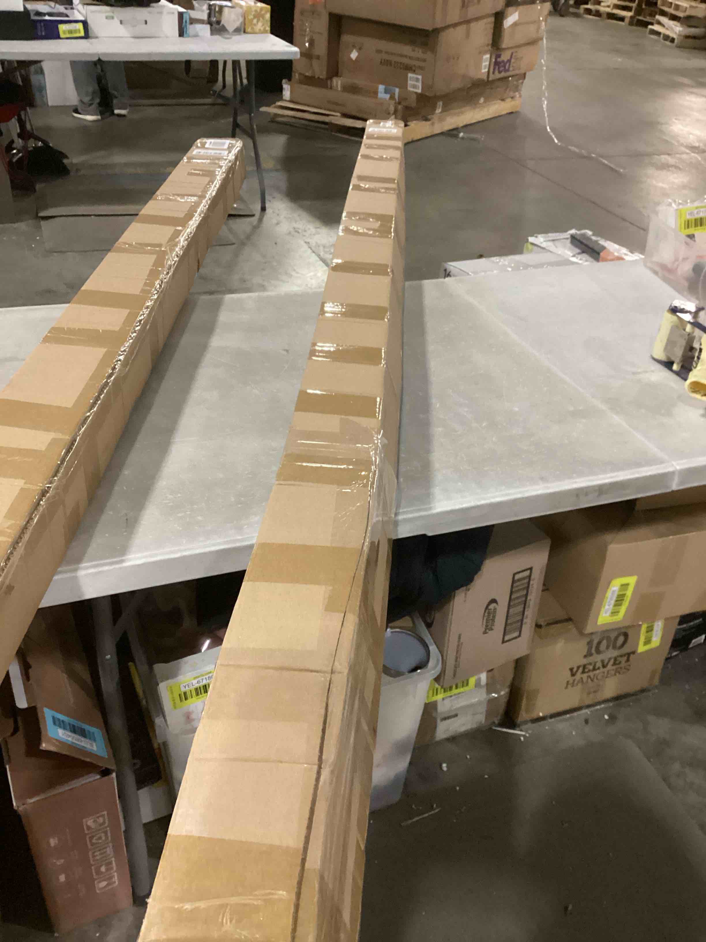 https://s3.amazonaws.com/lotting-images-prod/bidfta/YEL6718801_1734722437862.jpeg