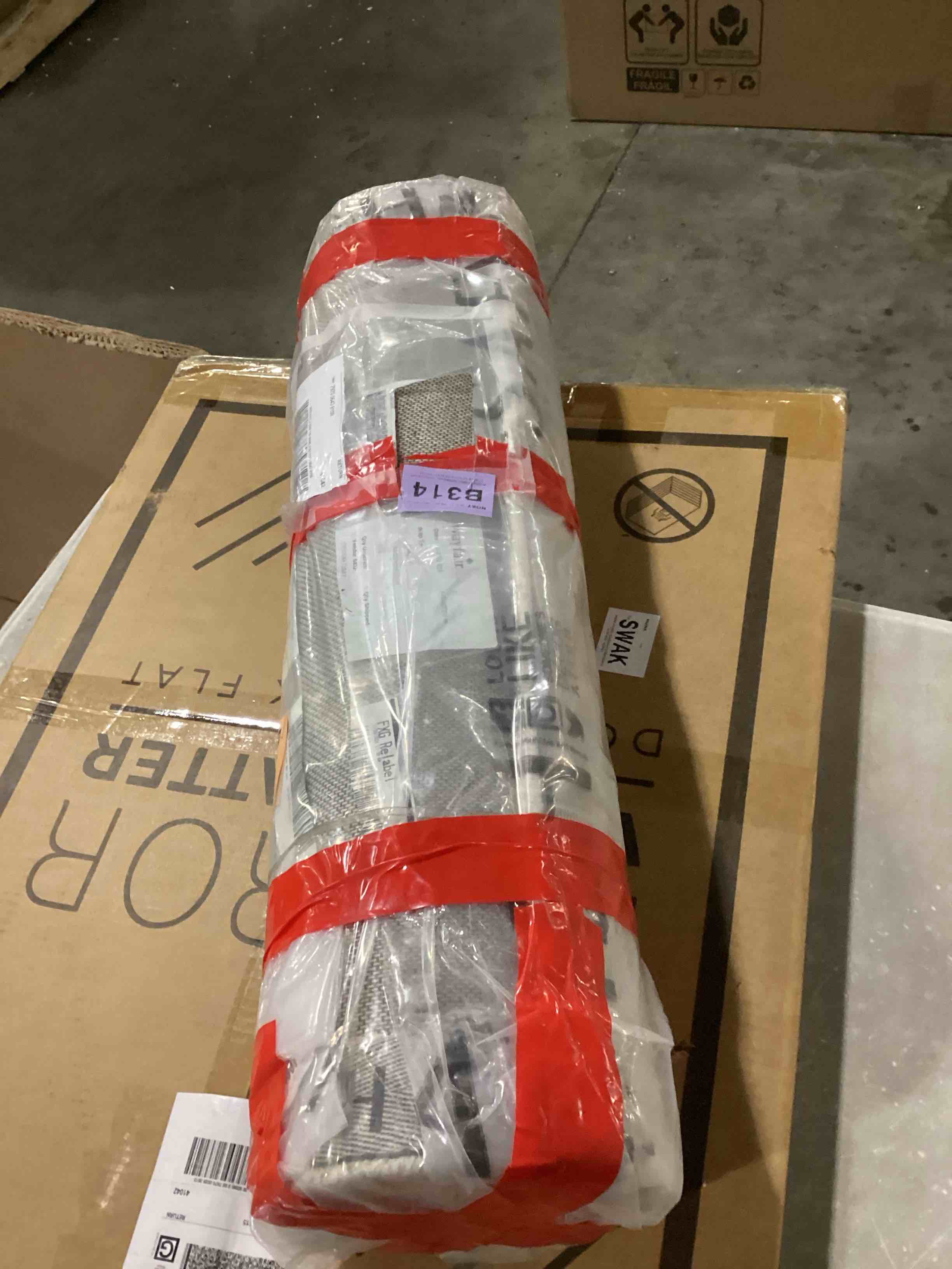 https://s3.amazonaws.com/lotting-images-prod/bidfta/YEL6718847_1734969035338.jpeg