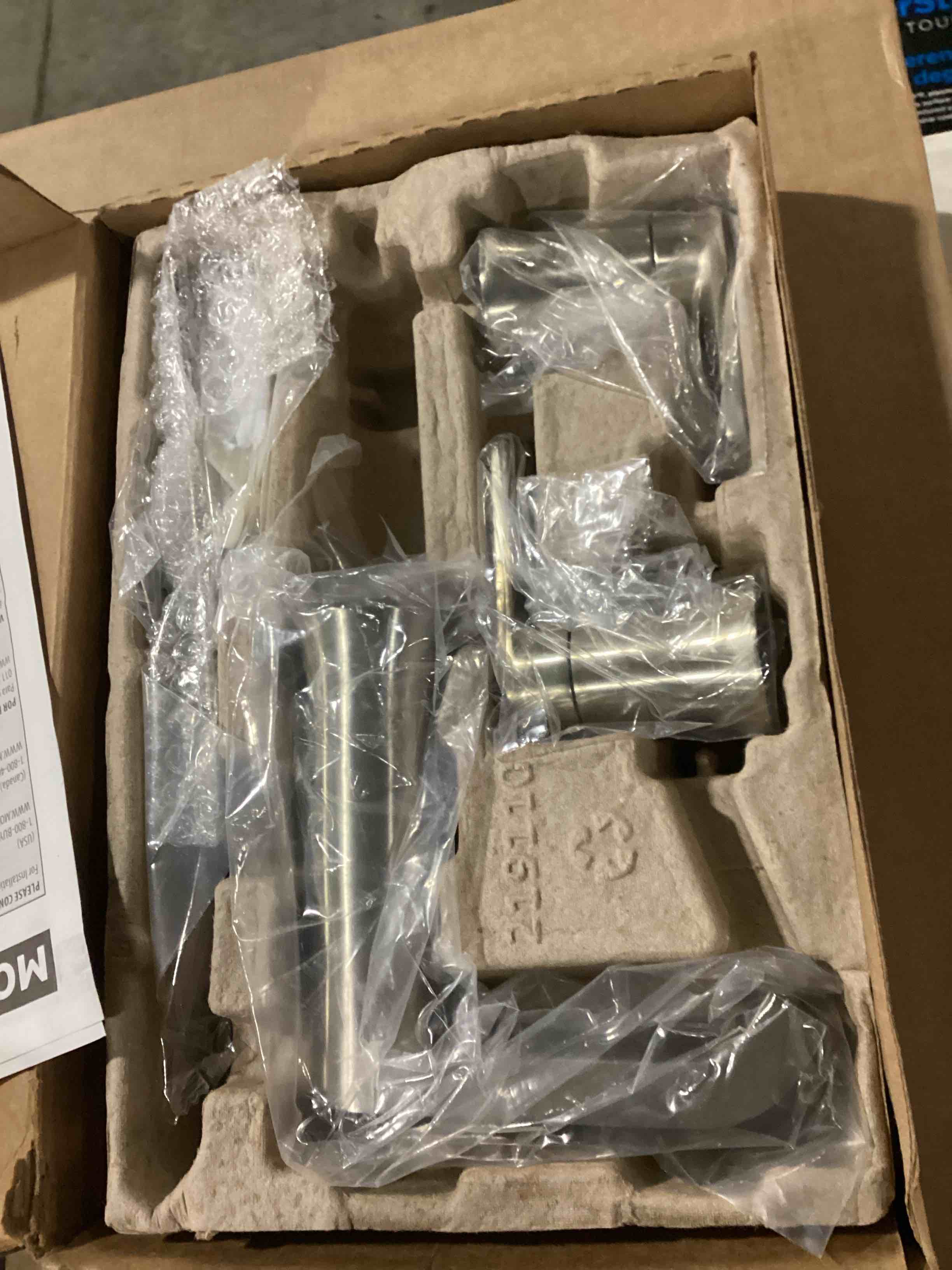 https://s3.amazonaws.com/lotting-images-prod/bidfta/YEL6718864_1734975702021.jpeg