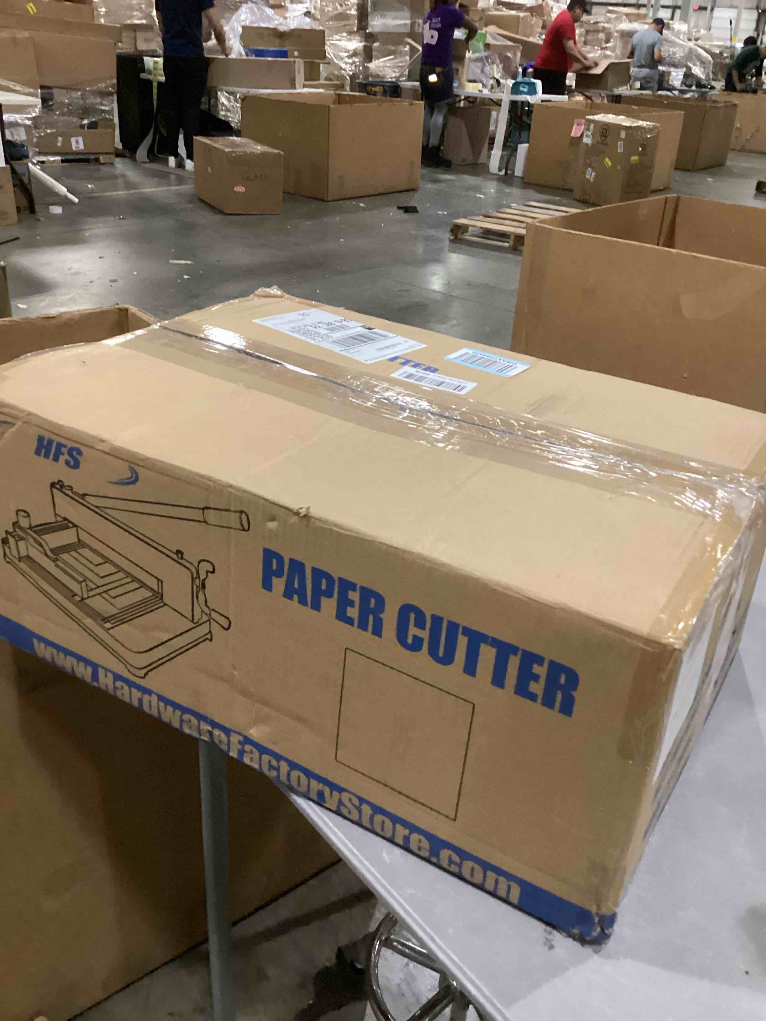 https://s3.amazonaws.com/lotting-images-prod/bidfta/YEL6719587_1732732972091.jpeg