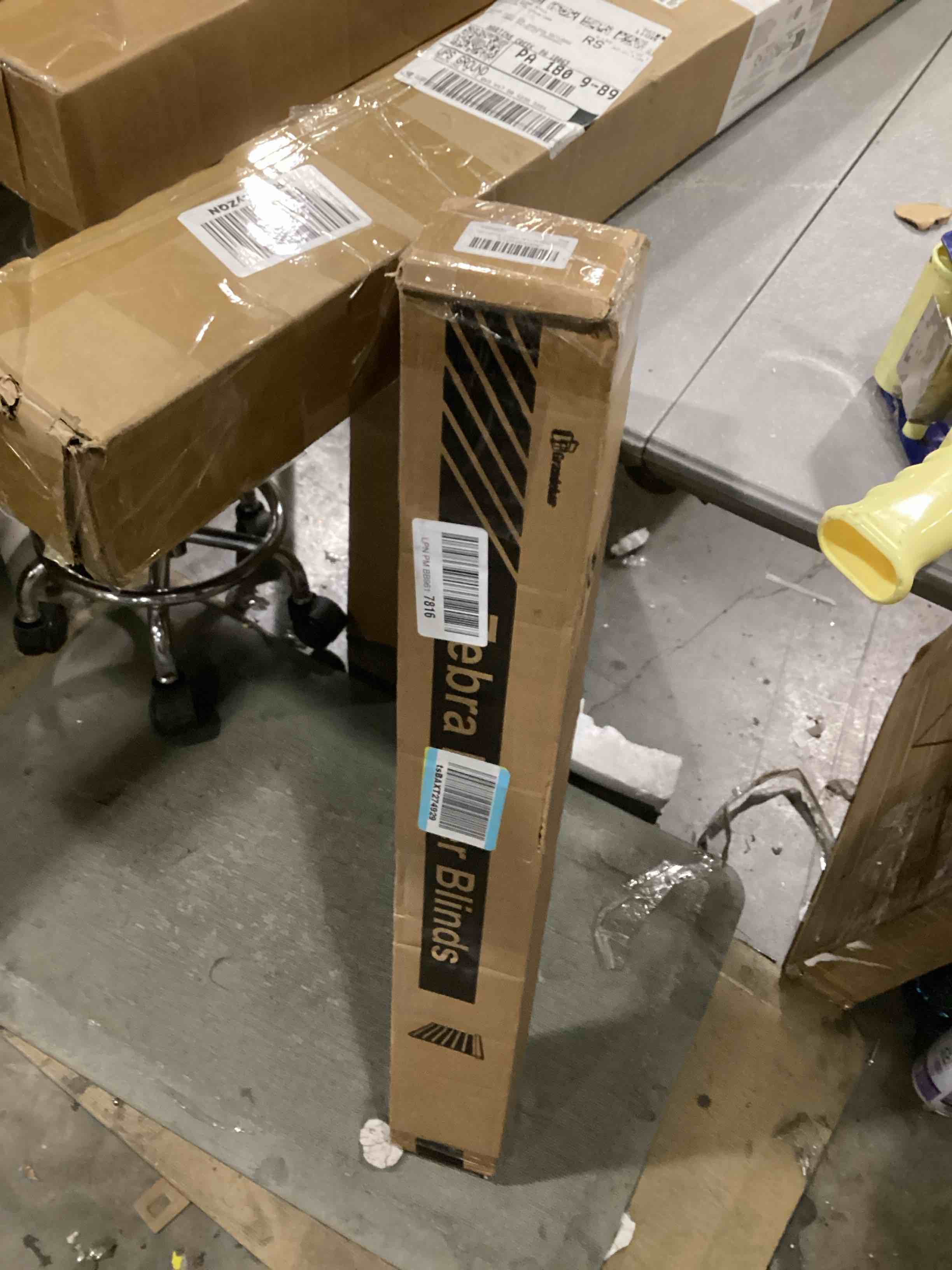 https://s3.amazonaws.com/lotting-images-prod/bidfta/YEL6719923_1733162432059.jpeg