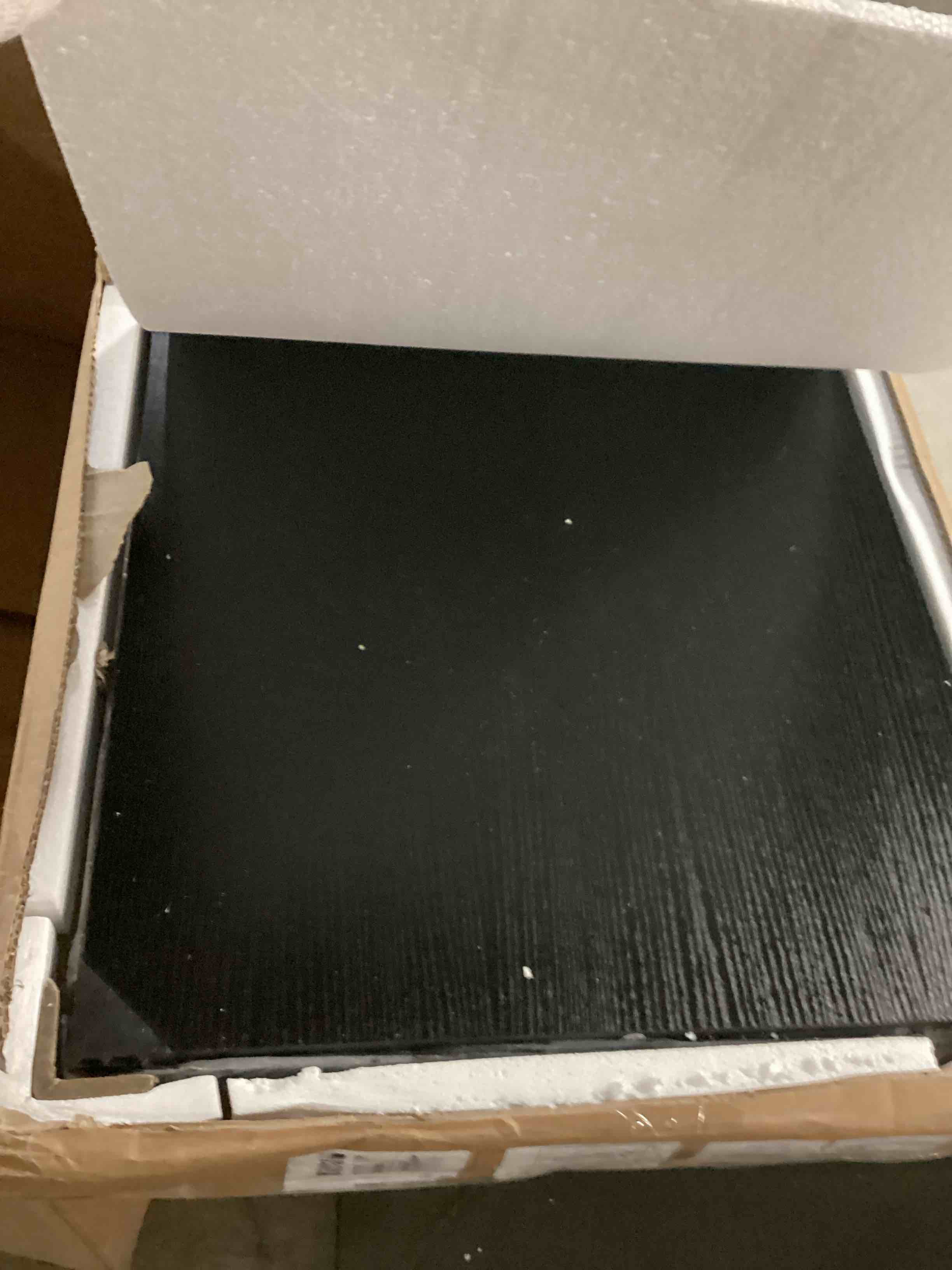 https://s3.amazonaws.com/lotting-images-prod/bidfta/YEL6720709_1735568223582.jpeg