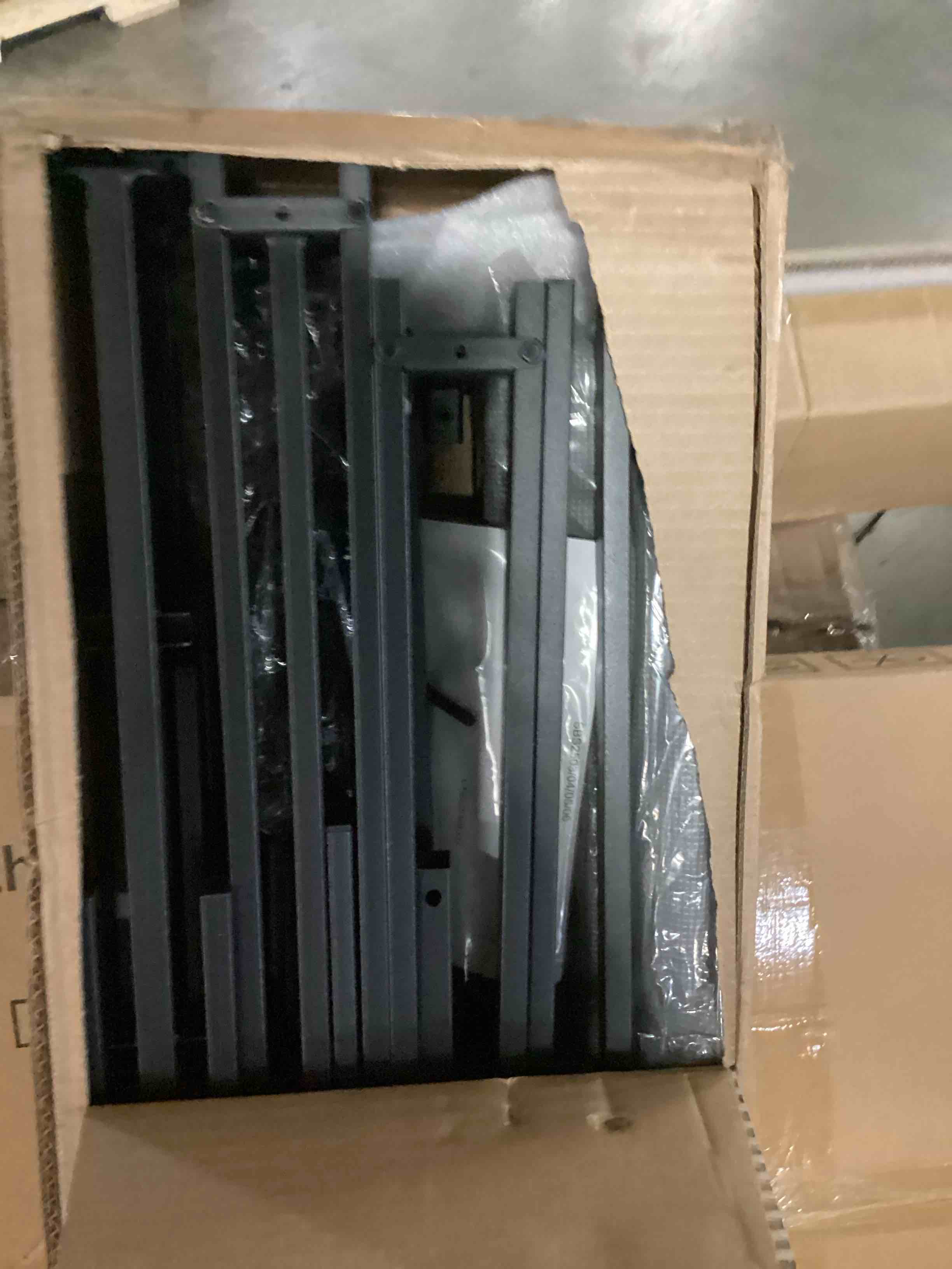 https://s3.amazonaws.com/lotting-images-prod/bidfta/YEL6721303_1736365836023.jpeg