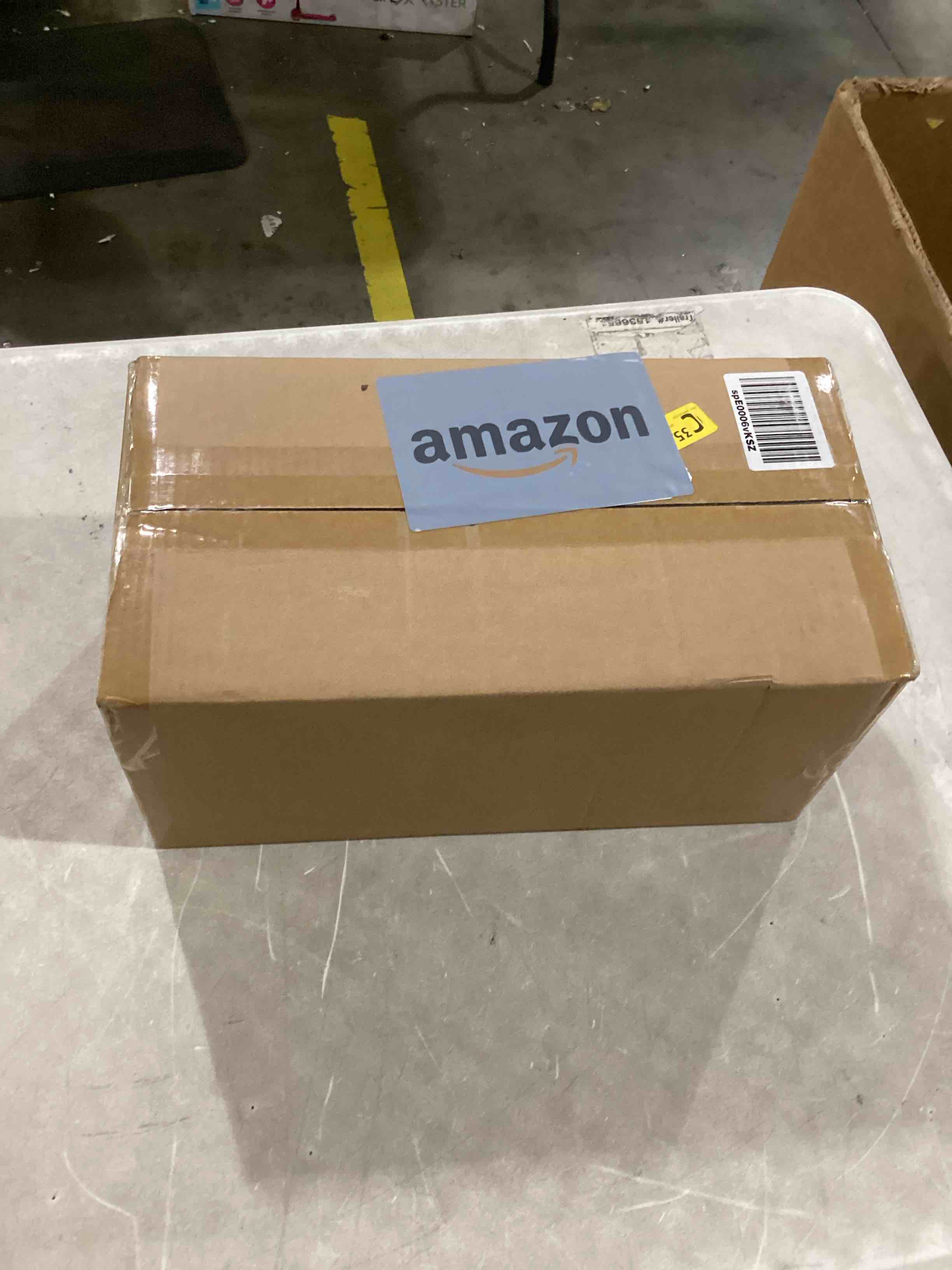 https://s3.amazonaws.com/lotting-images-prod/bidfta/YEL6721960_1732126372743.jpeg