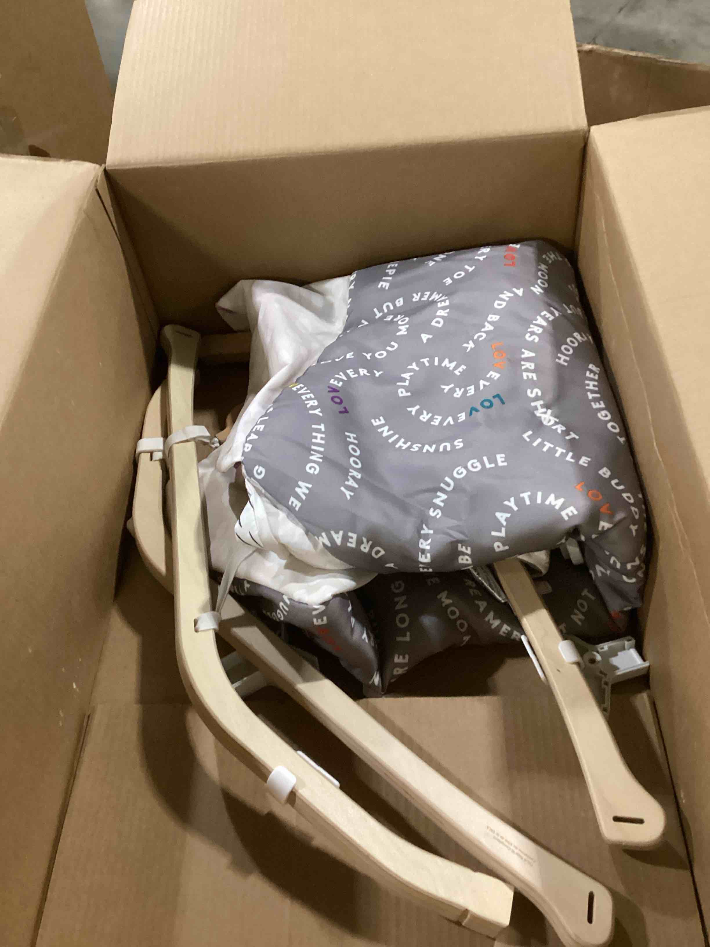 https://s3.amazonaws.com/lotting-images-prod/bidfta/YEL6722772_1733314565198.jpeg