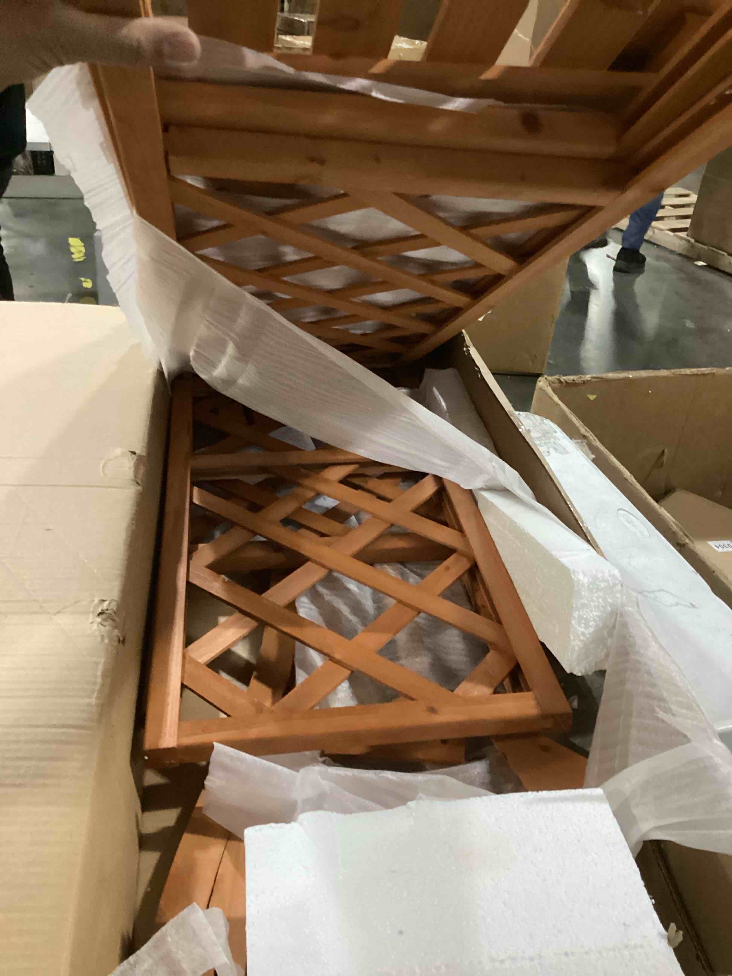 https://s3.amazonaws.com/lotting-images-prod/bidfta/YEL6722907_1733407224087.jpeg