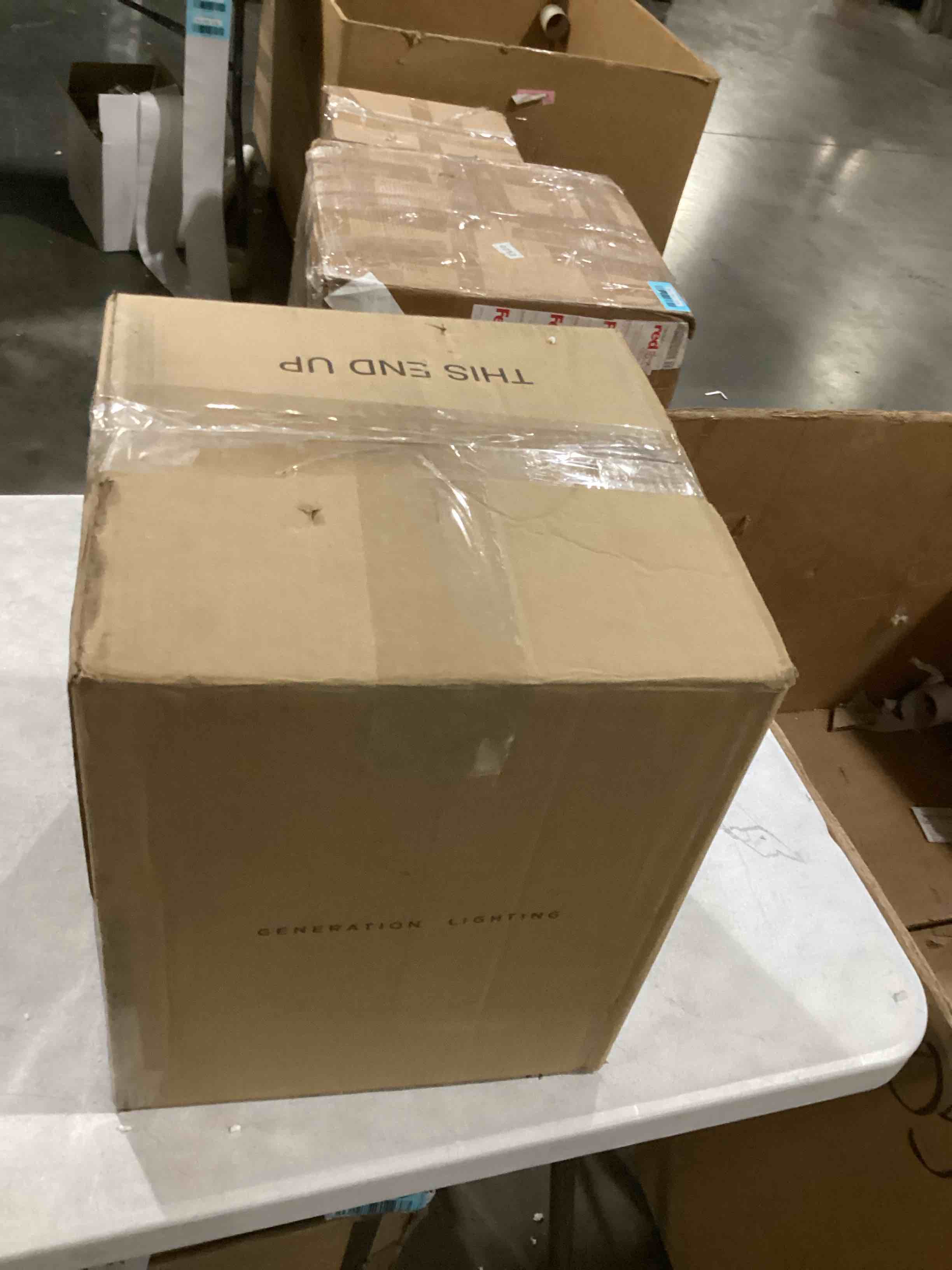 https://s3.amazonaws.com/lotting-images-prod/bidfta/YEL6723288_1733933199468.jpeg