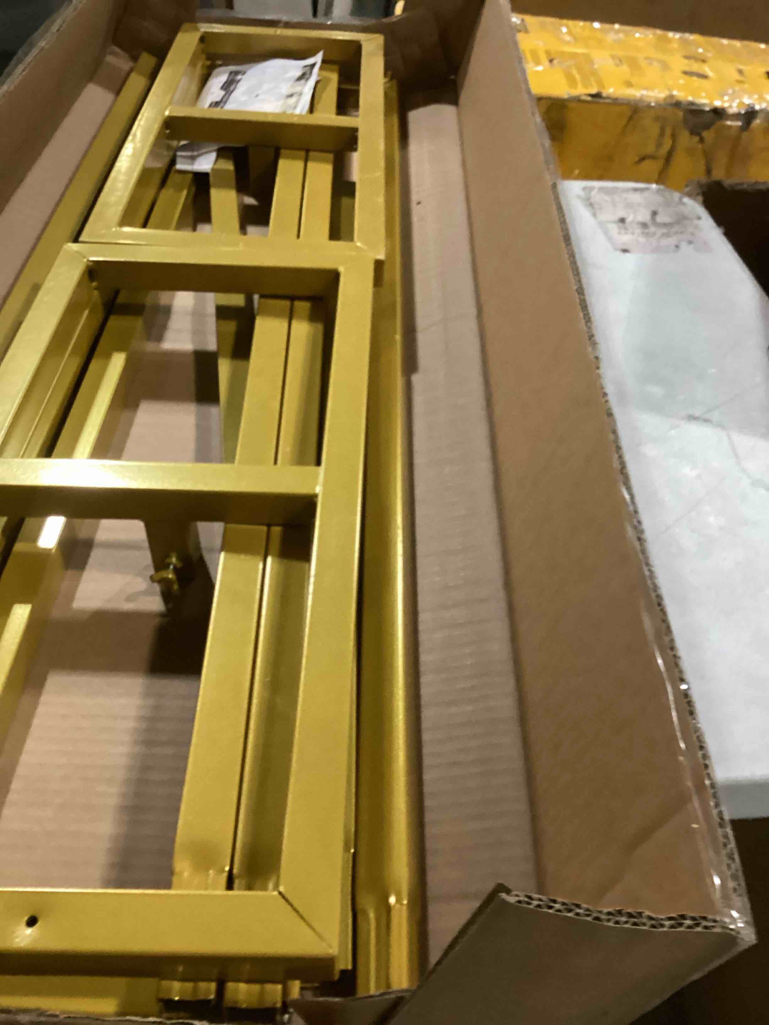 https://s3.amazonaws.com/lotting-images-prod/bidfta/YEL6723322_1733945205388.jpeg