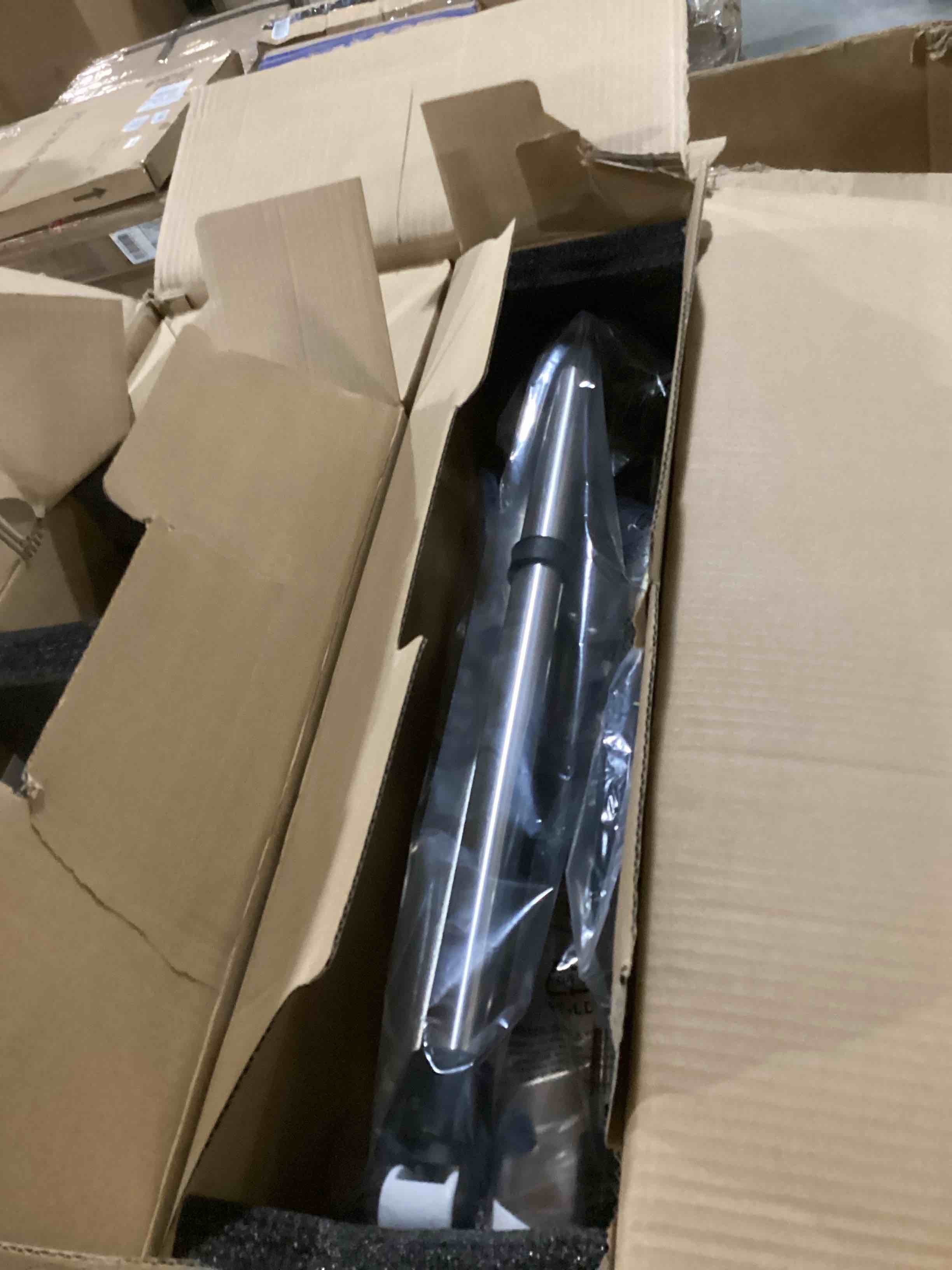 https://s3.amazonaws.com/lotting-images-prod/bidfta/YEL6723357_1733948385813.jpeg