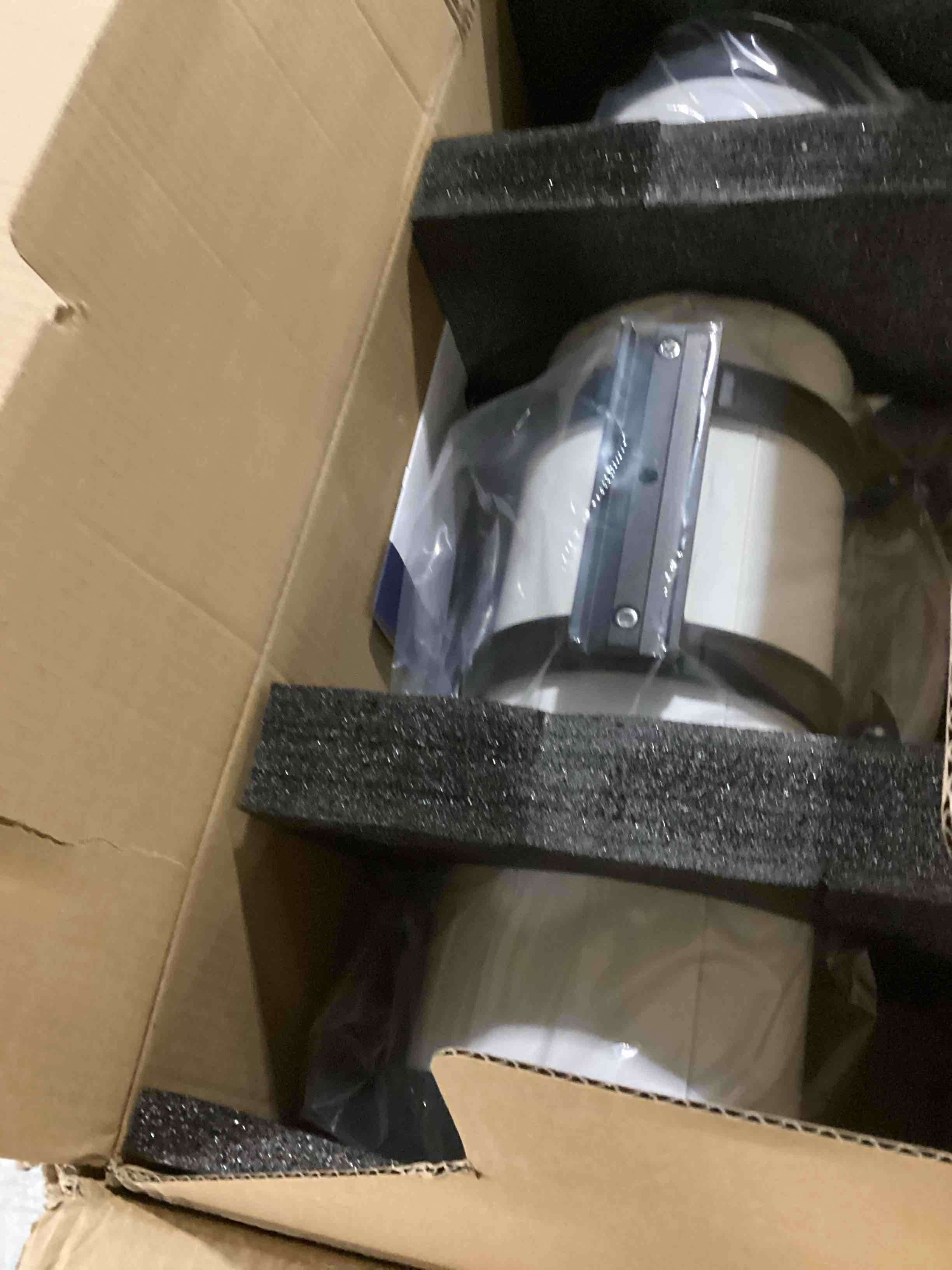 https://s3.amazonaws.com/lotting-images-prod/bidfta/YEL6723357_1733948398433.jpeg