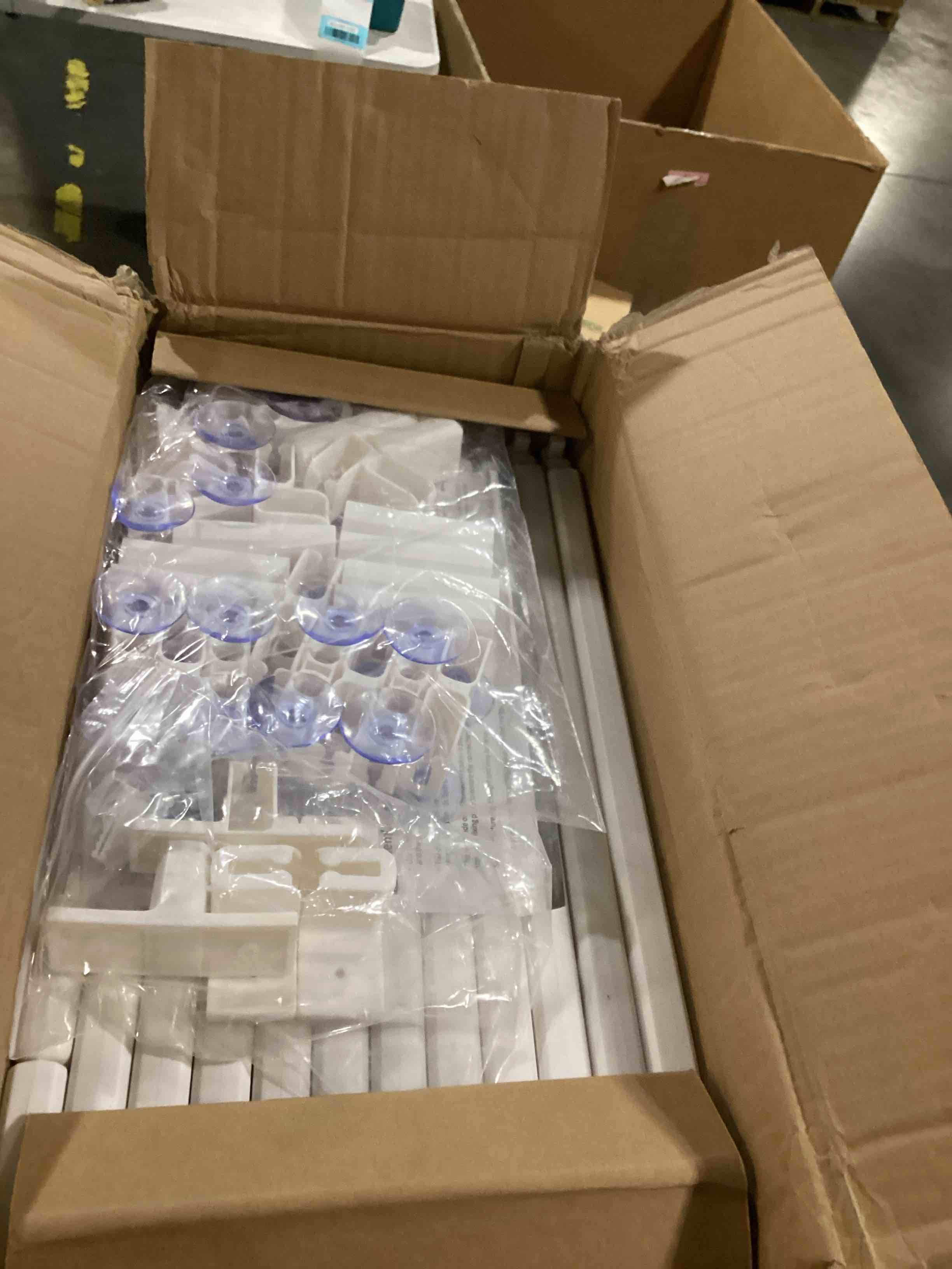 https://s3.amazonaws.com/lotting-images-prod/bidfta/YEL6723378_1734007657636.jpeg