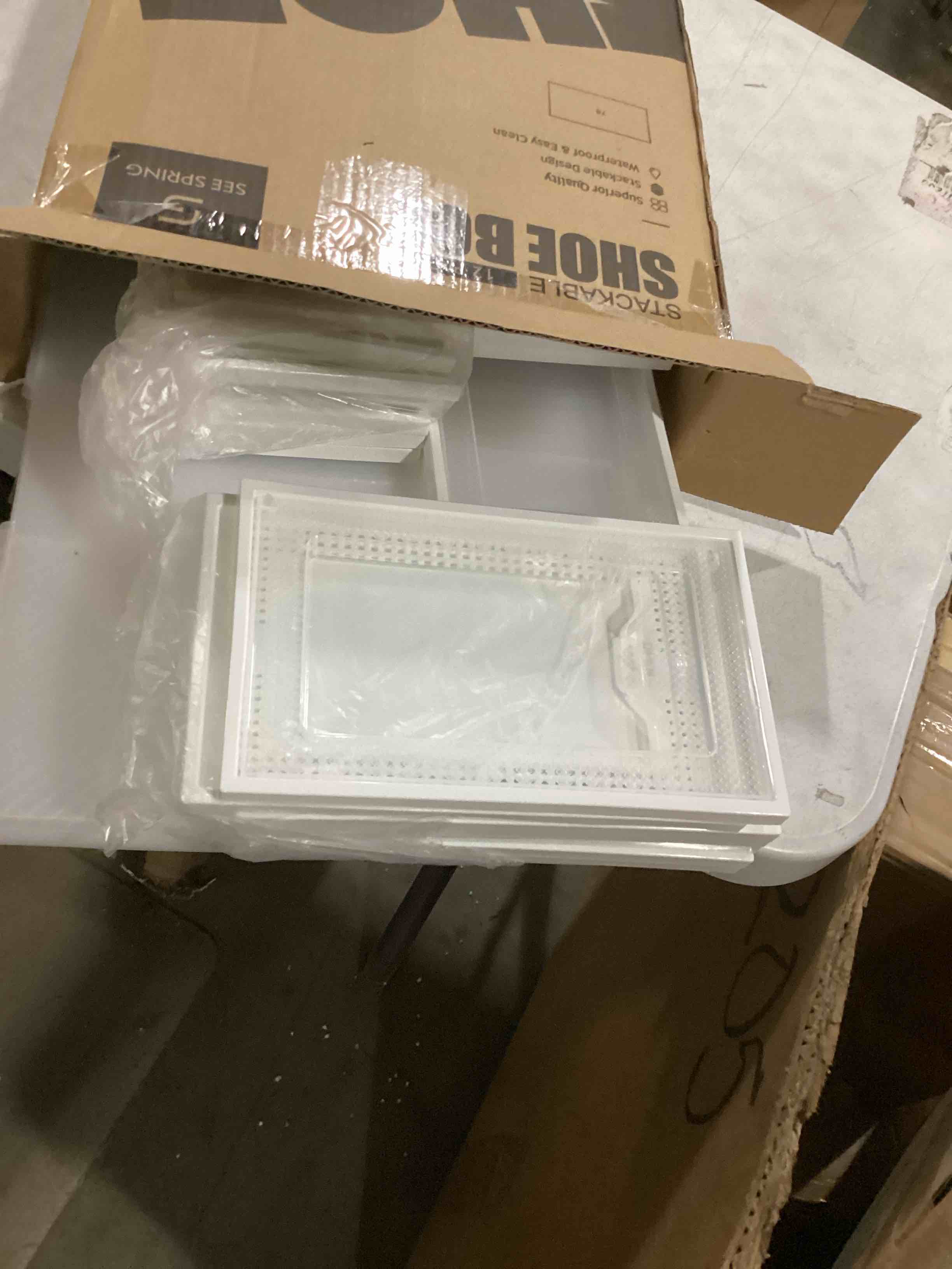 https://s3.amazonaws.com/lotting-images-prod/bidfta/YEL6723429_1734017685312.jpeg