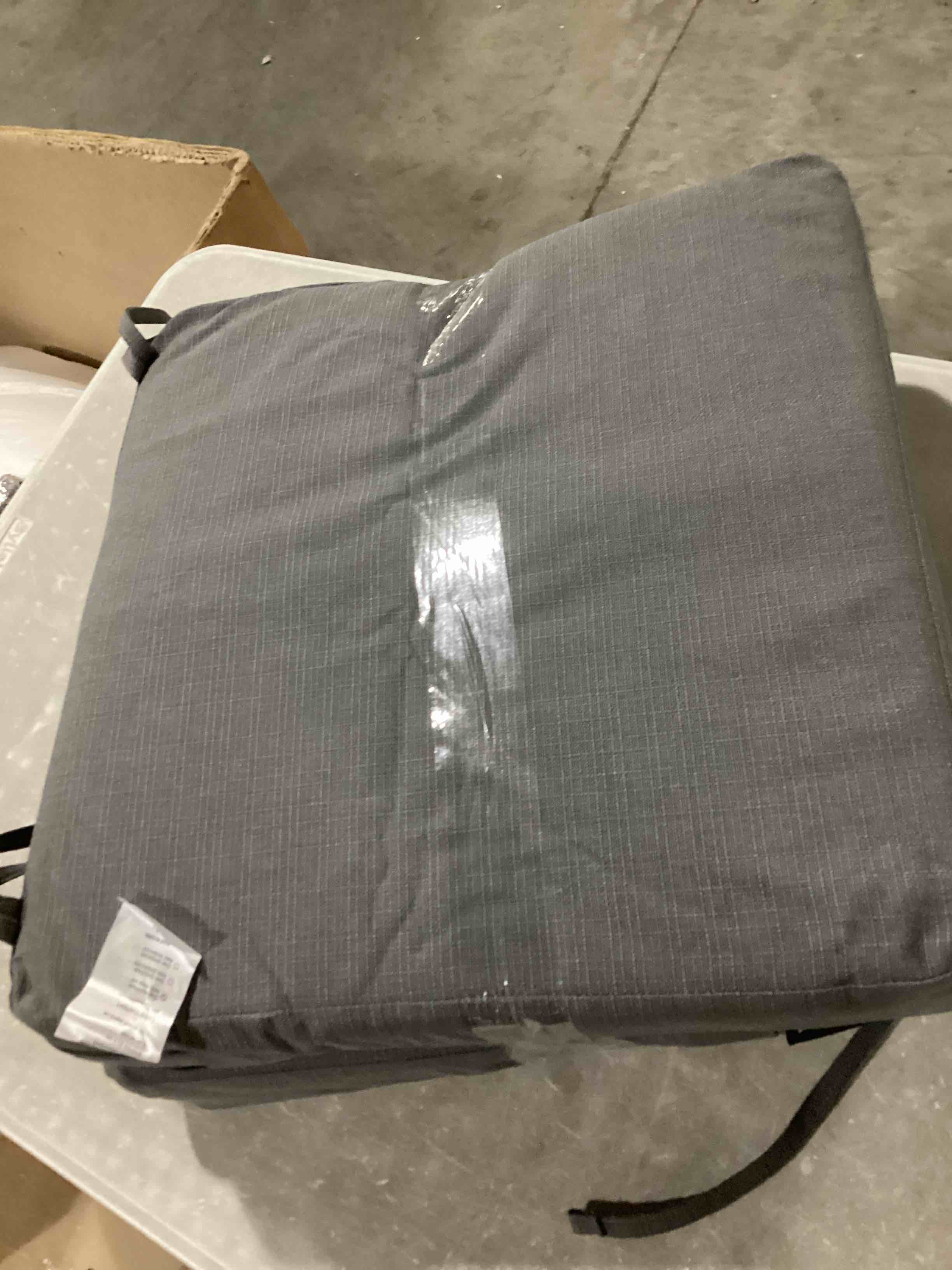 https://s3.amazonaws.com/lotting-images-prod/bidfta/YEL6724744_1736793615043.jpeg