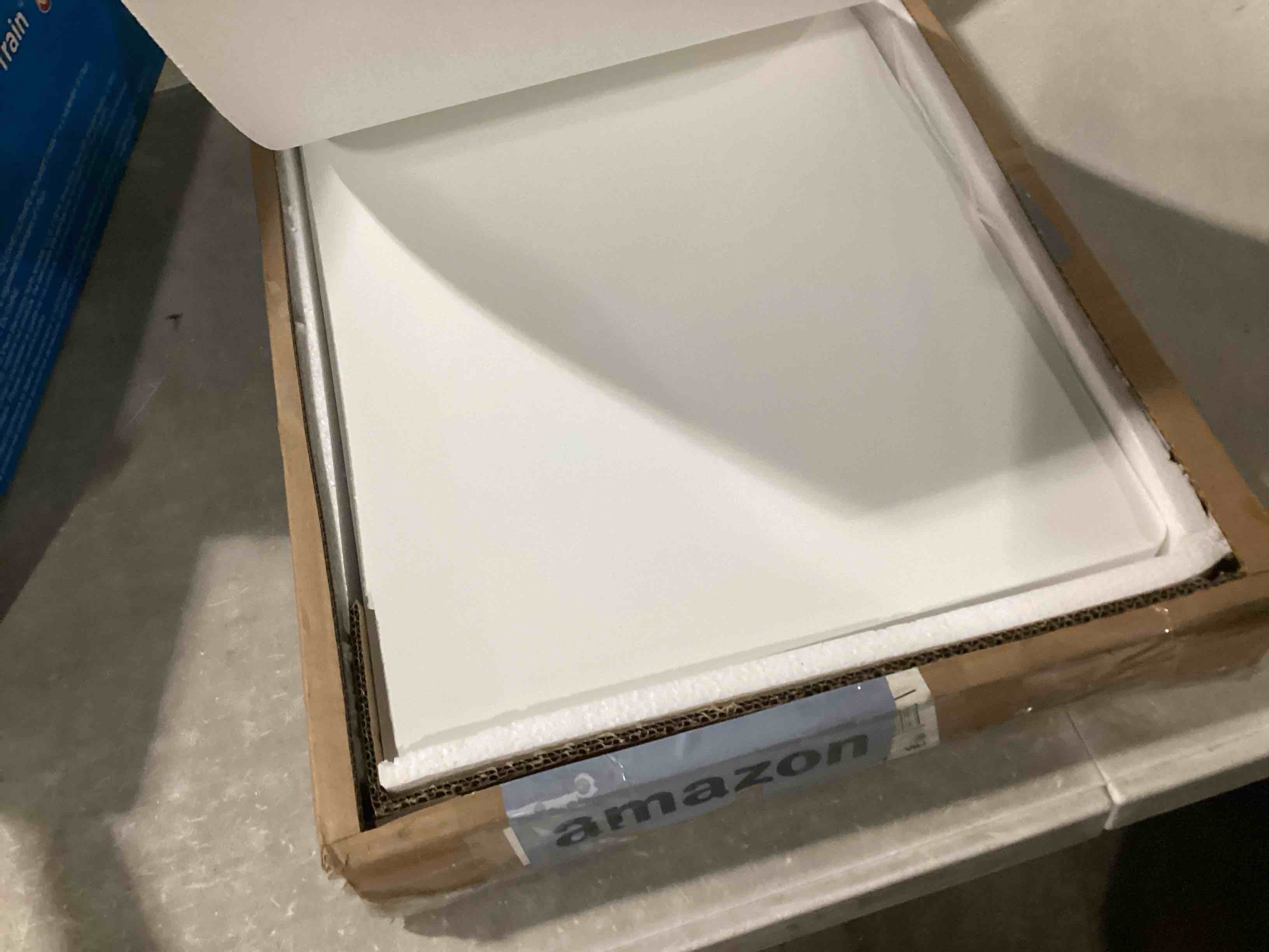 https://s3.amazonaws.com/lotting-images-prod/bidfta/YEL6724833_1736864606301.jpeg