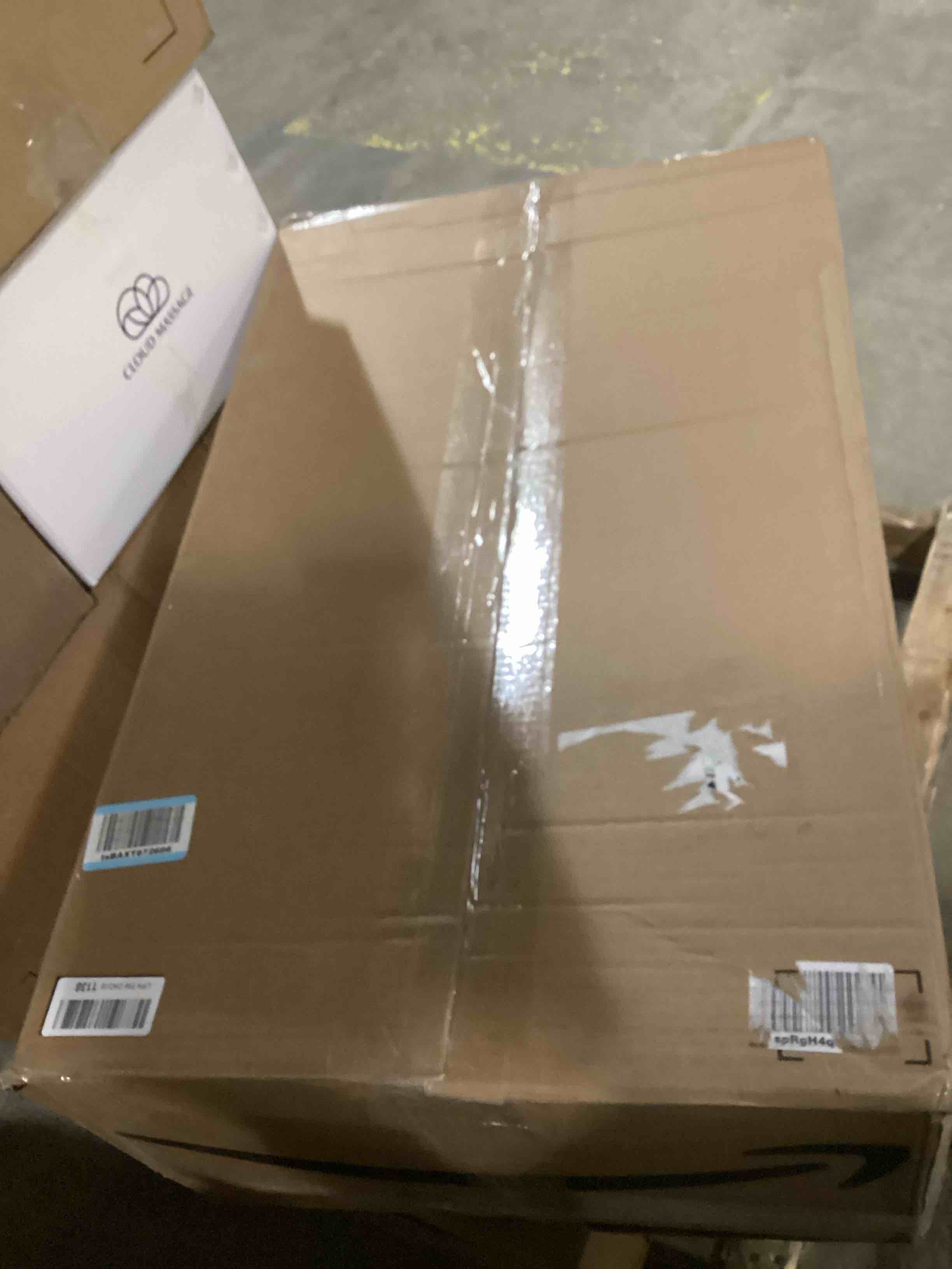 https://s3.amazonaws.com/lotting-images-prod/bidfta/YEL6724837_1736864844540.jpeg