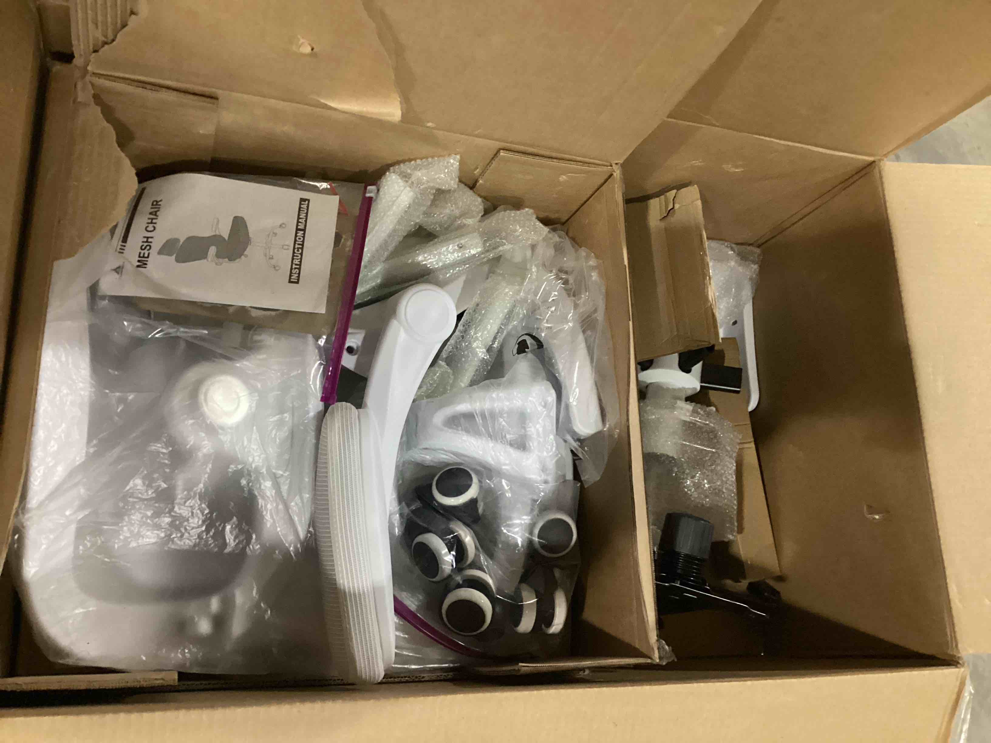 https://s3.amazonaws.com/lotting-images-prod/bidfta/YEL6724837_1736864888139.jpeg
