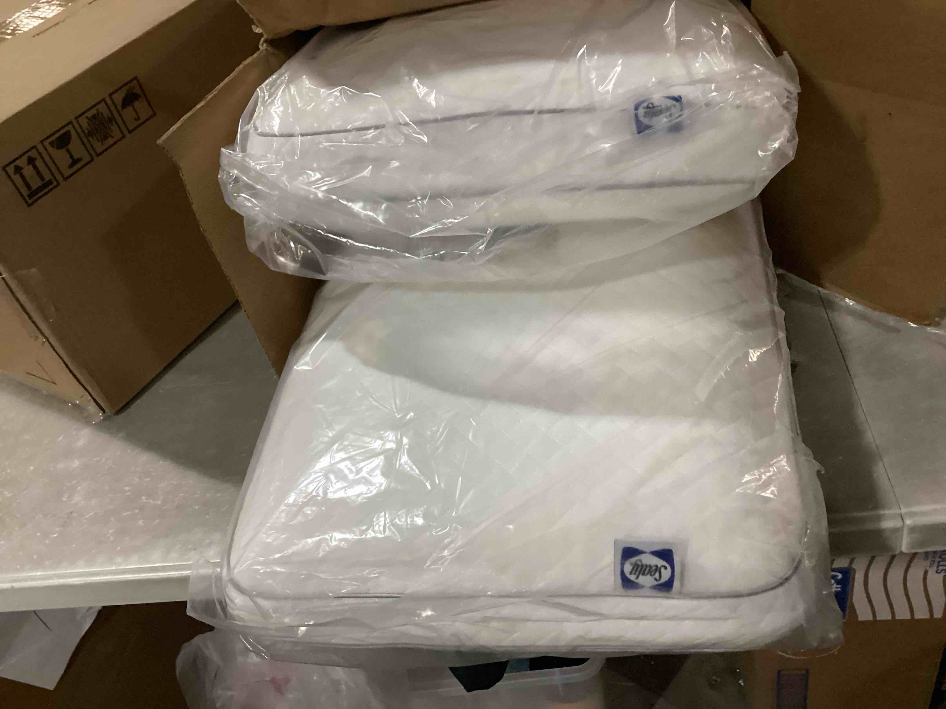 https://s3.amazonaws.com/lotting-images-prod/bidfta/YEL6724842_1736865482734.jpeg