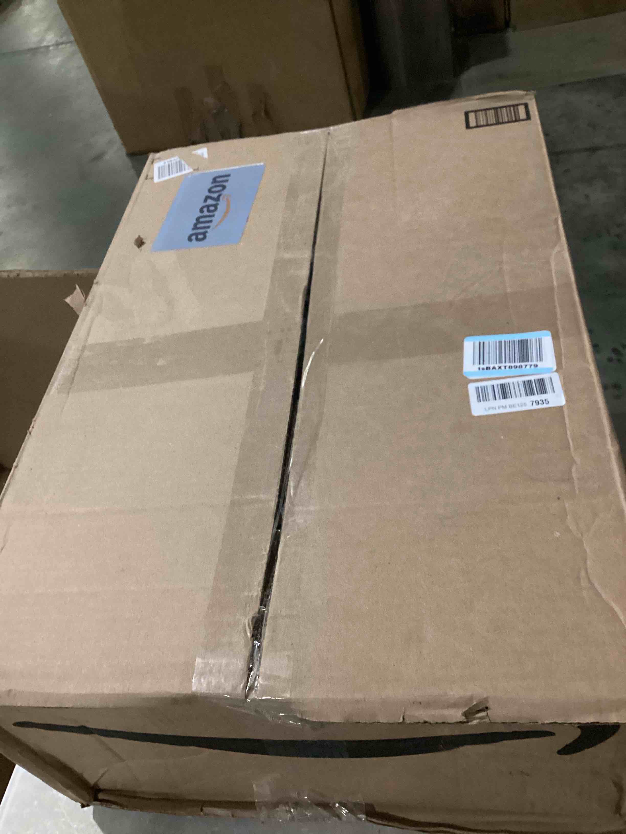 https://s3.amazonaws.com/lotting-images-prod/bidfta/YEL6725143_1732024825617.jpeg