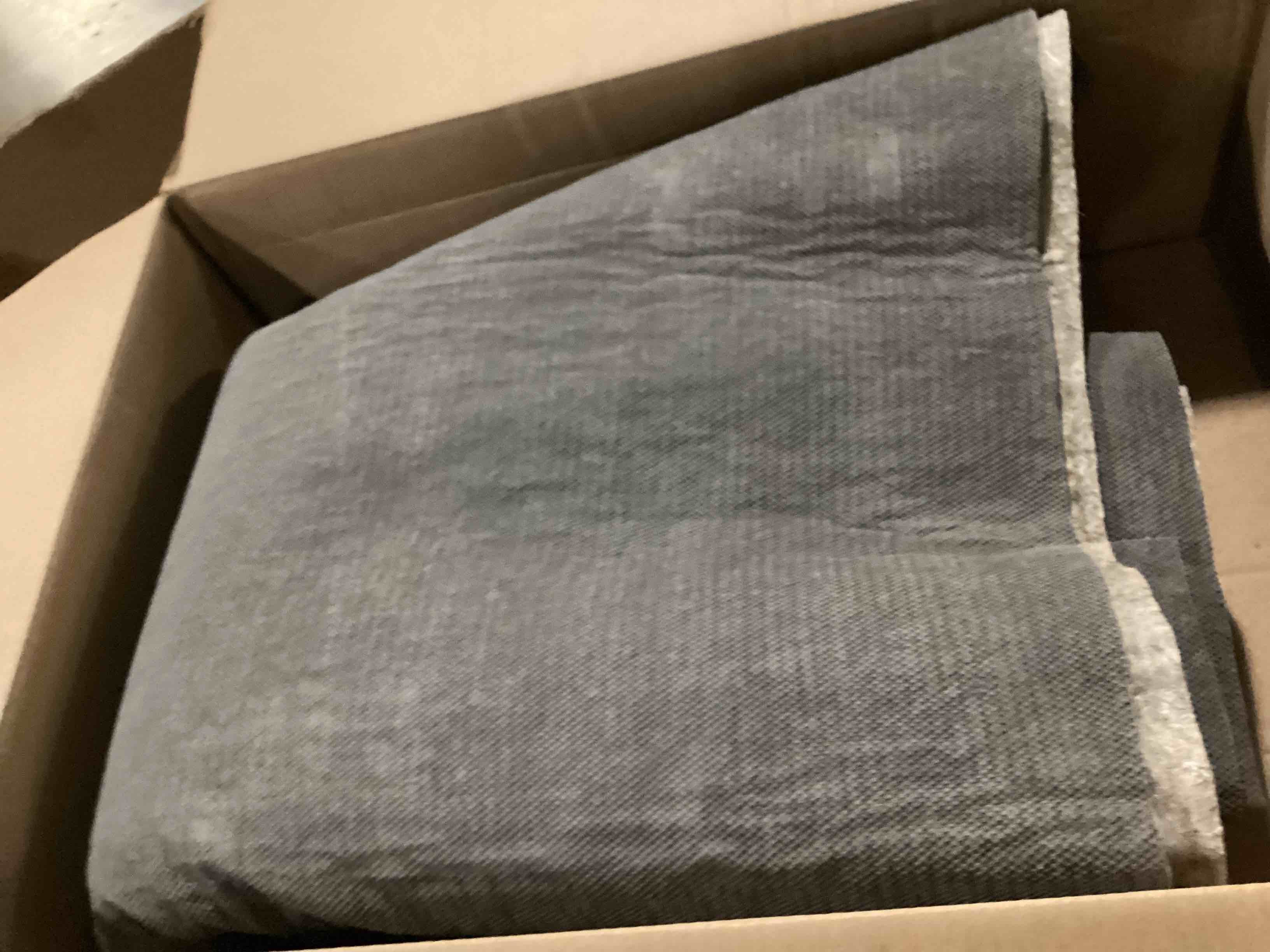 https://s3.amazonaws.com/lotting-images-prod/bidfta/YEL6725143_1732024842563.jpeg