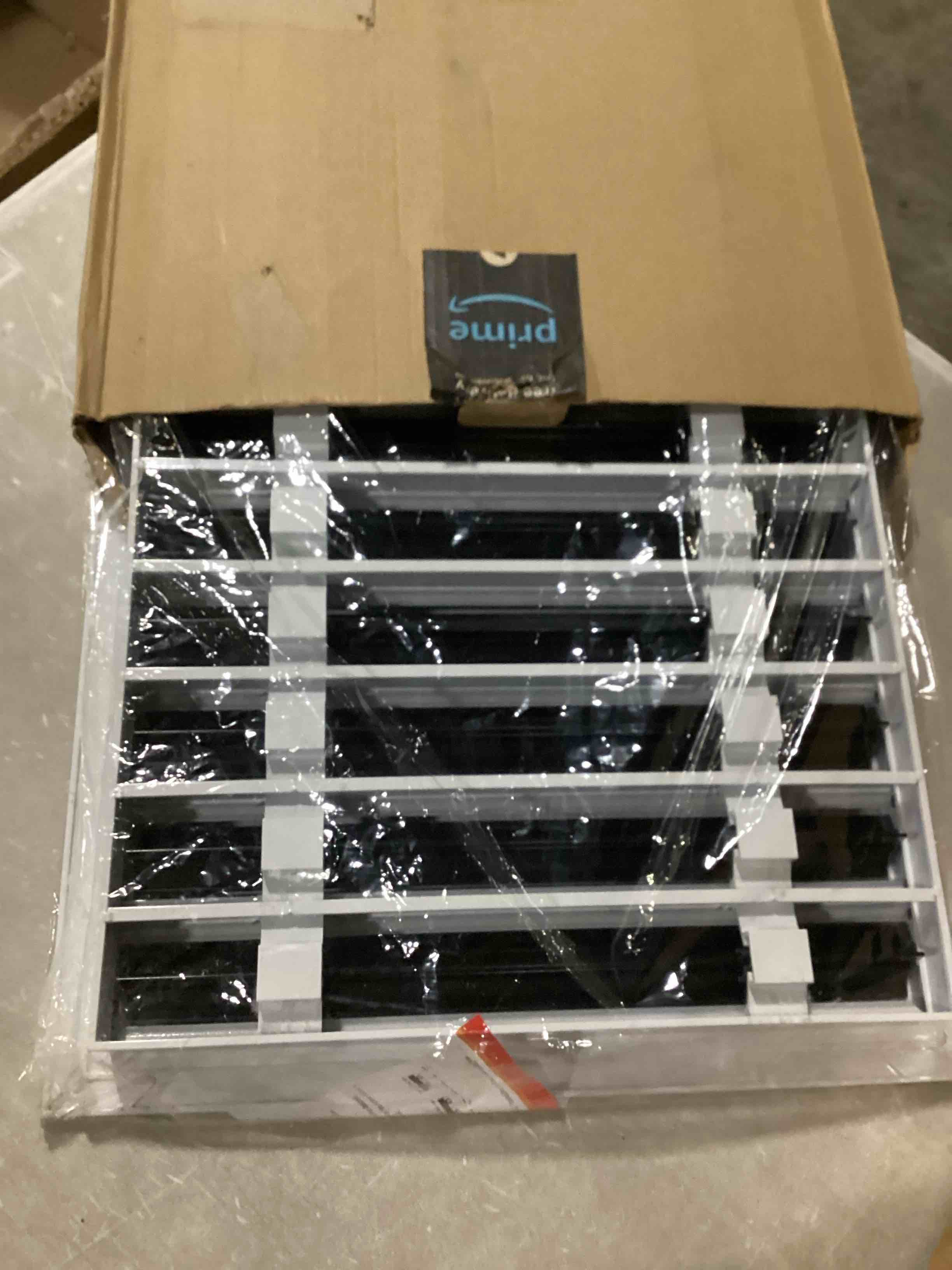 https://s3.amazonaws.com/lotting-images-prod/bidfta/YEL6725211_1732034204972.jpeg