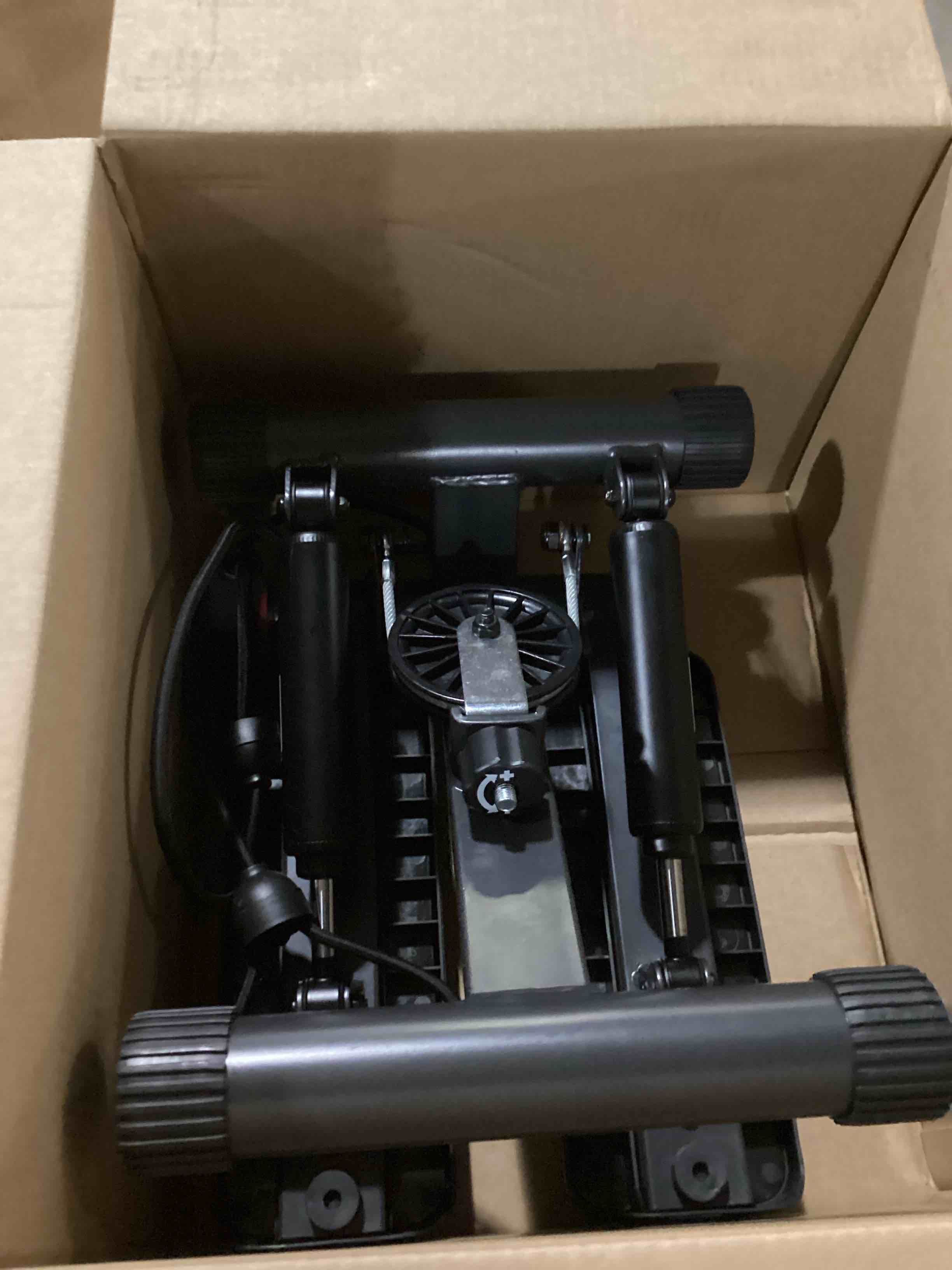 https://s3.amazonaws.com/lotting-images-prod/bidfta/YEL6725217_1732035256556.jpeg