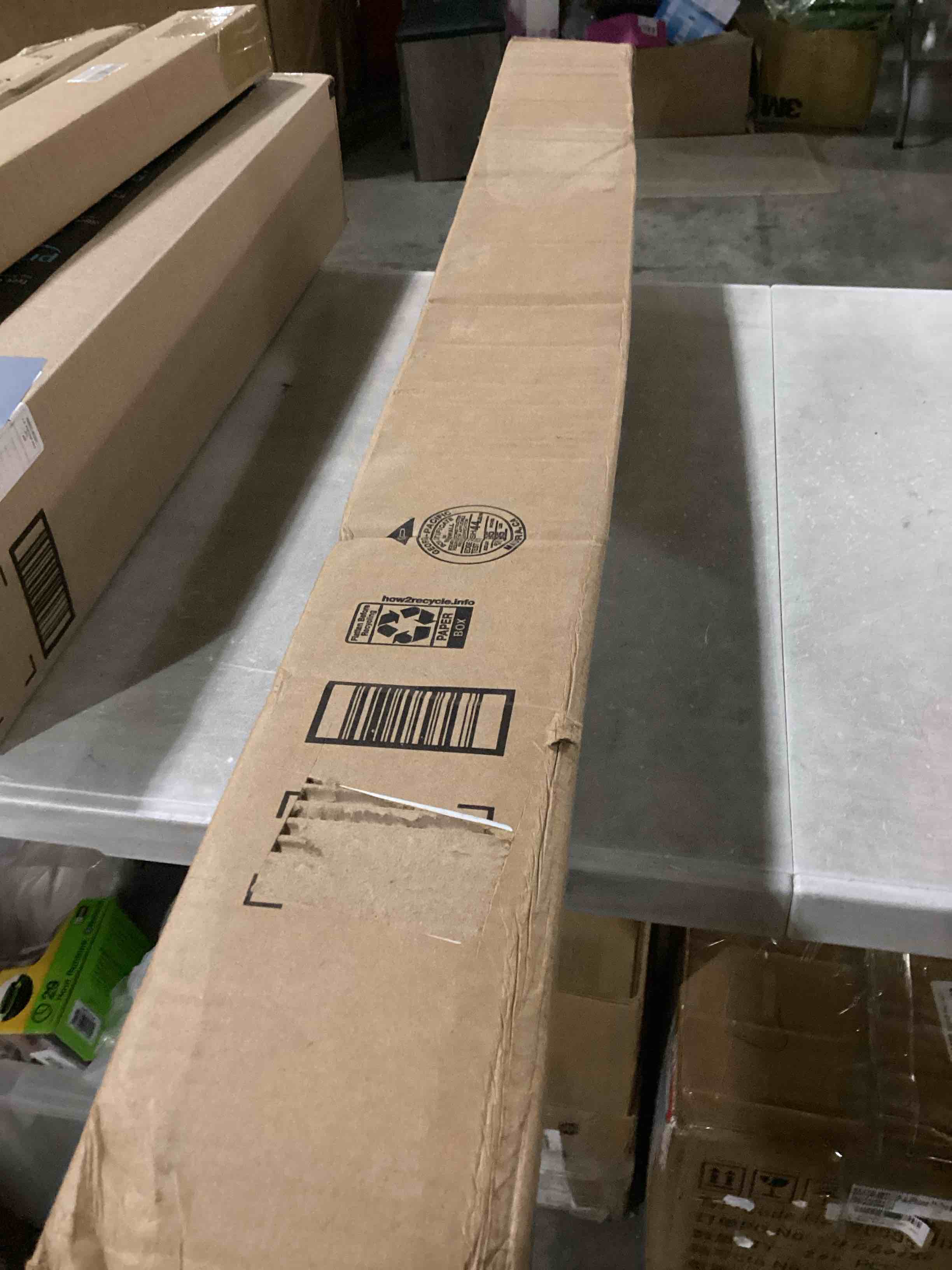 https://s3.amazonaws.com/lotting-images-prod/bidfta/YEL6725333_1732112754186.jpeg