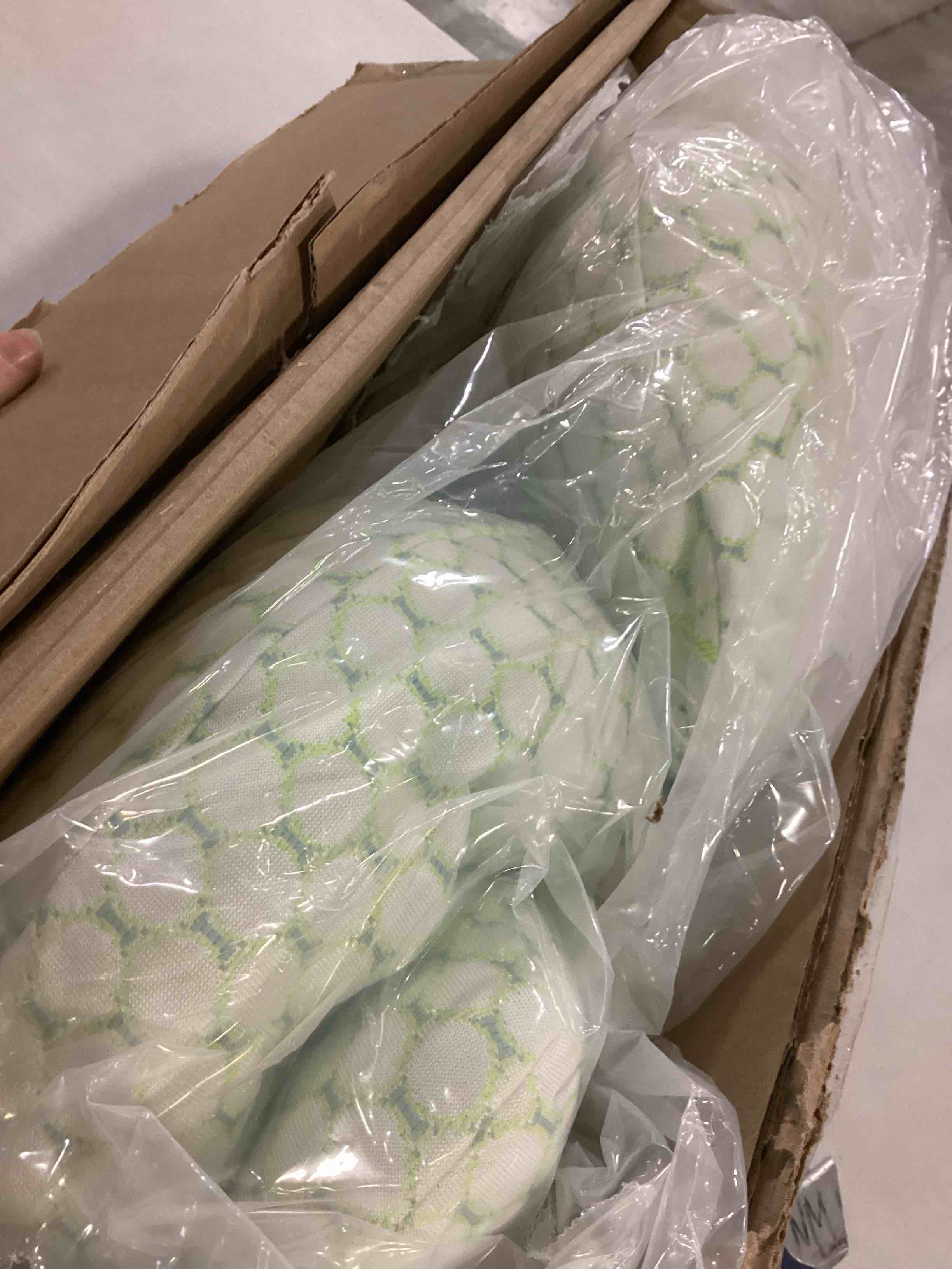 https://s3.amazonaws.com/lotting-images-prod/bidfta/YEL6726587_1732219675114.jpeg