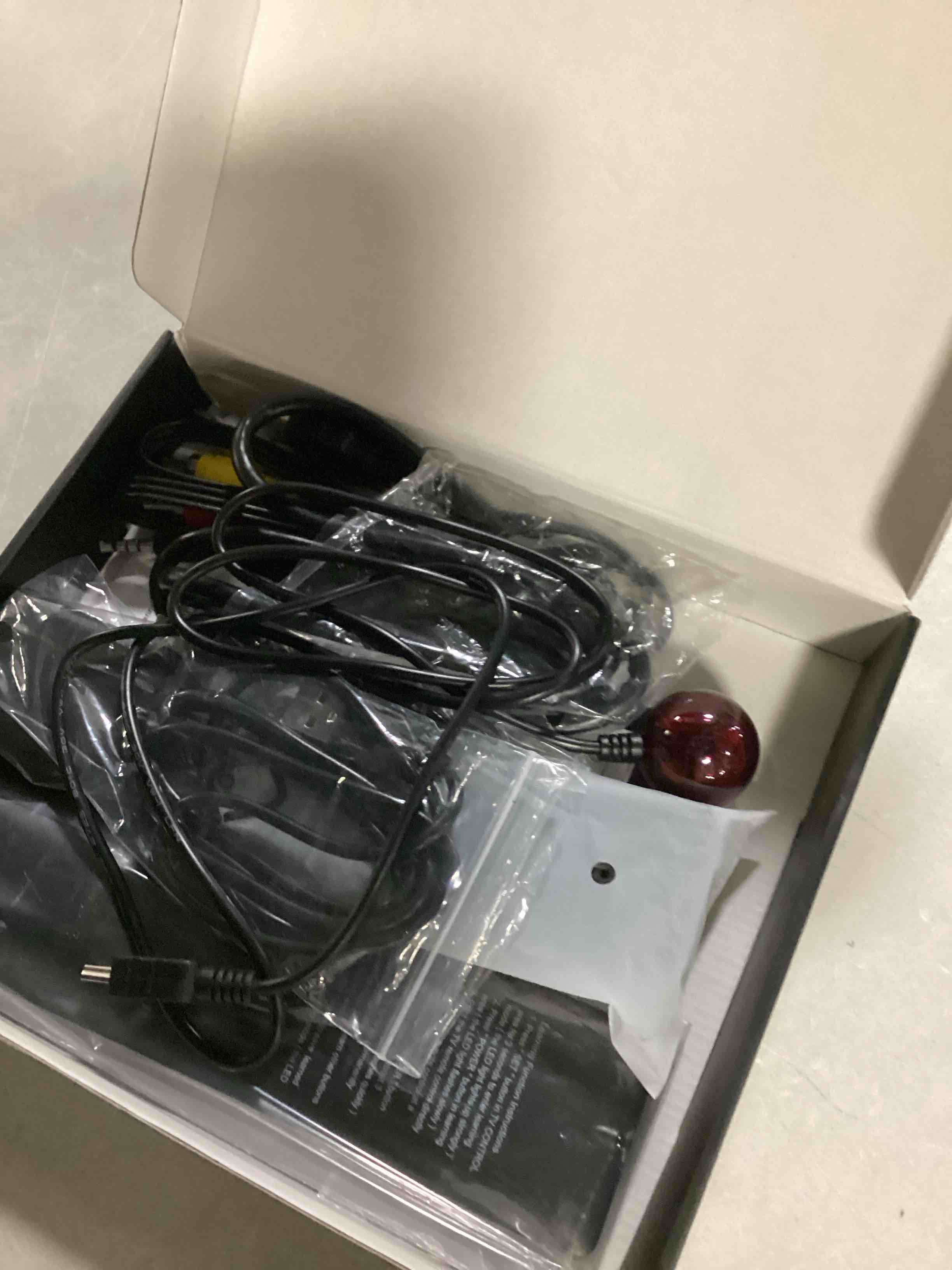 https://s3.amazonaws.com/lotting-images-prod/bidfta/YEL6727429_1733235535675.jpeg