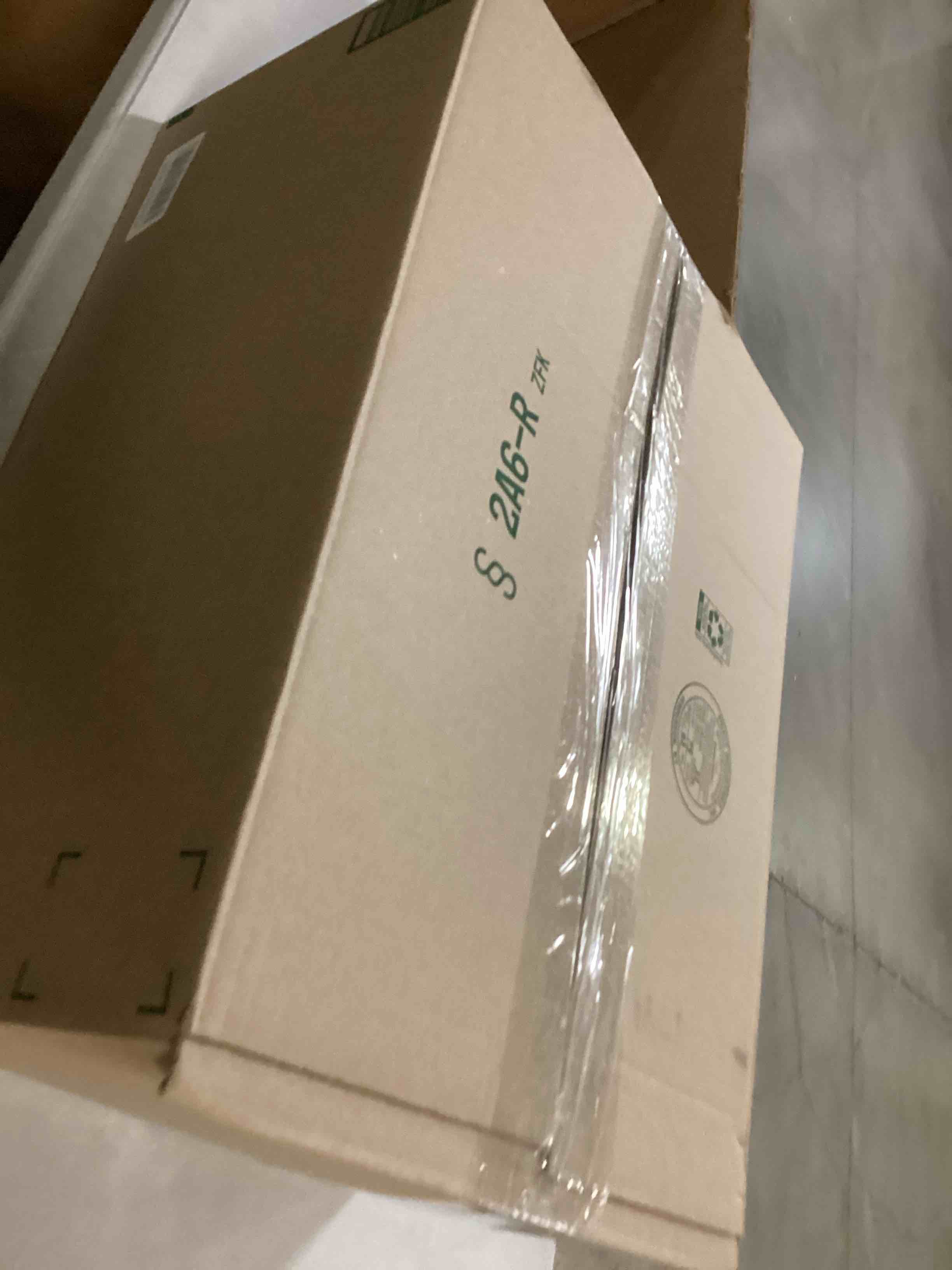 https://s3.amazonaws.com/lotting-images-prod/bidfta/YEL6727856_1733409975233.jpeg